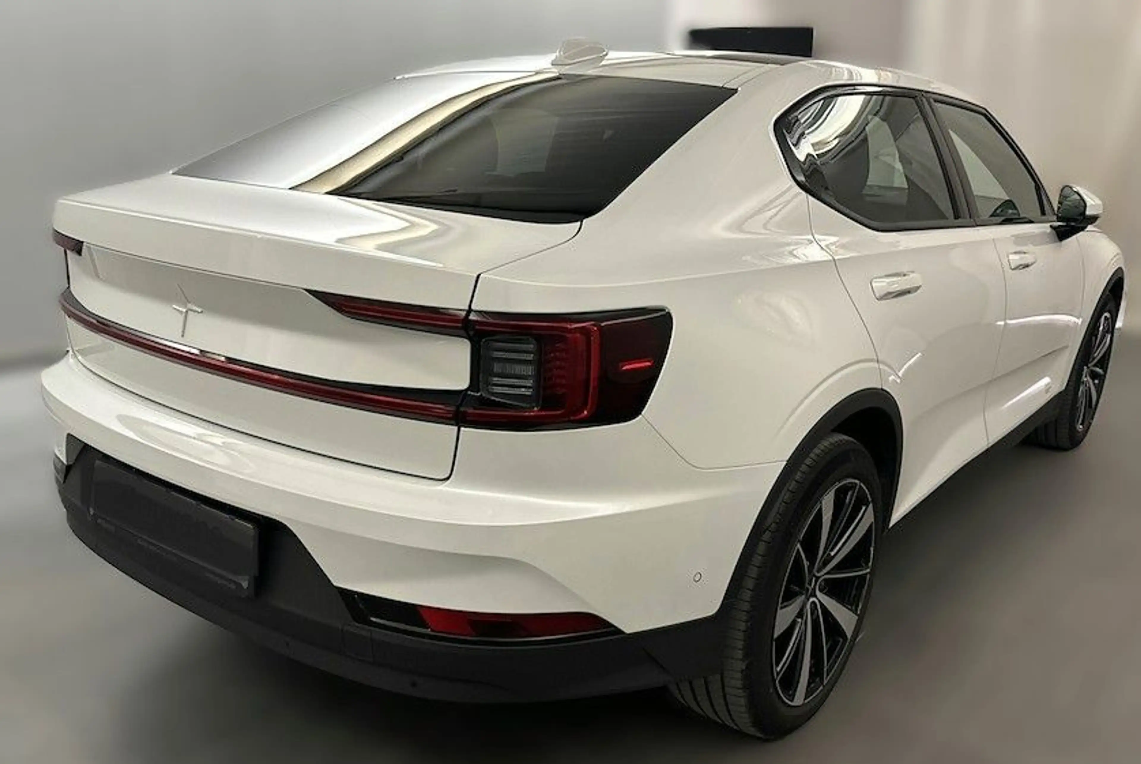Polestar 2 Long Range Dual # Pilot + Plus # weiß metallic — photo 3