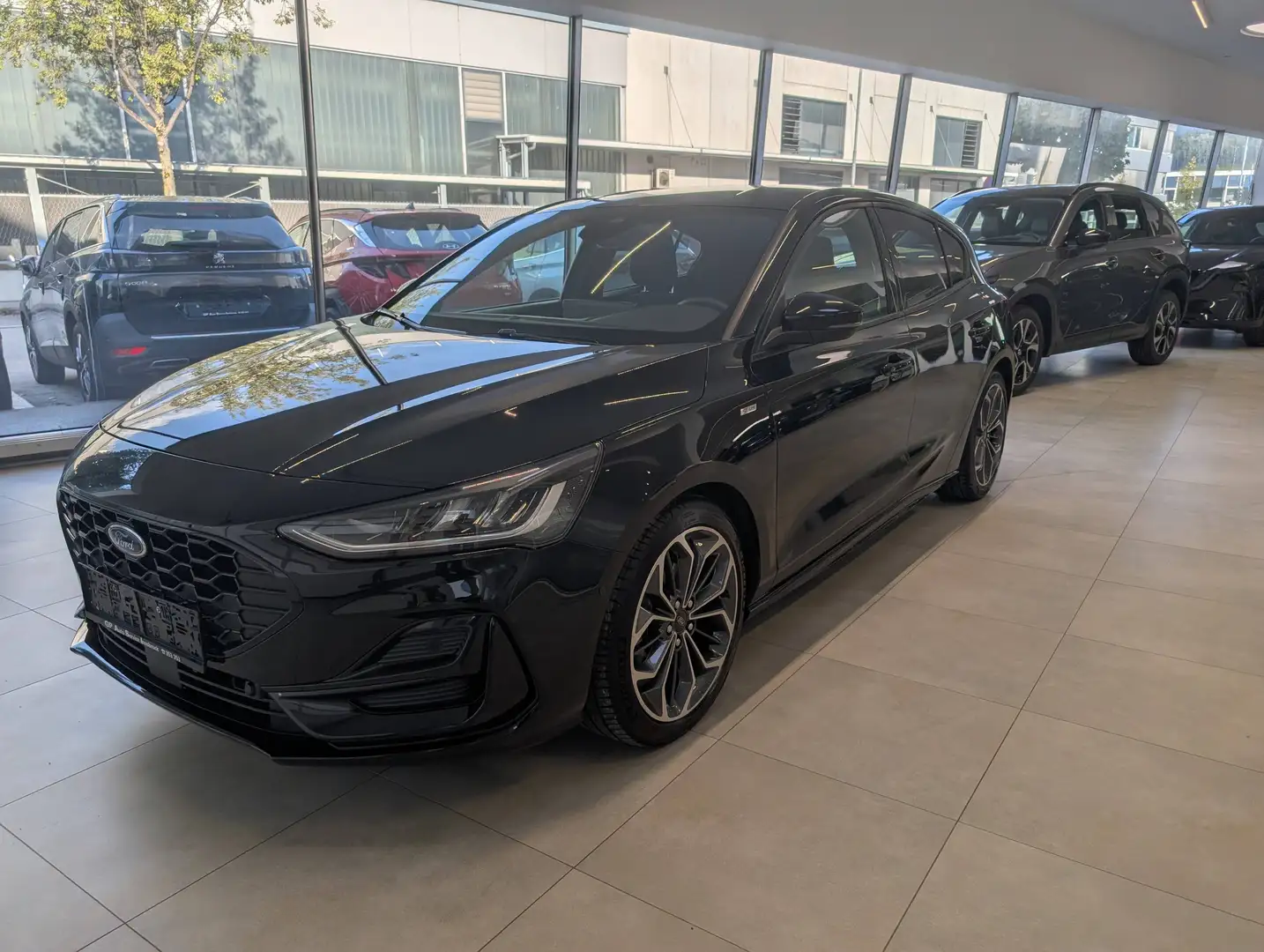 Ford Focus ST-Line X Schwarz - 1