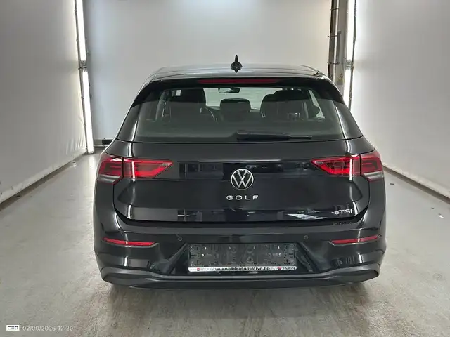 Volkswagen Golf view 3