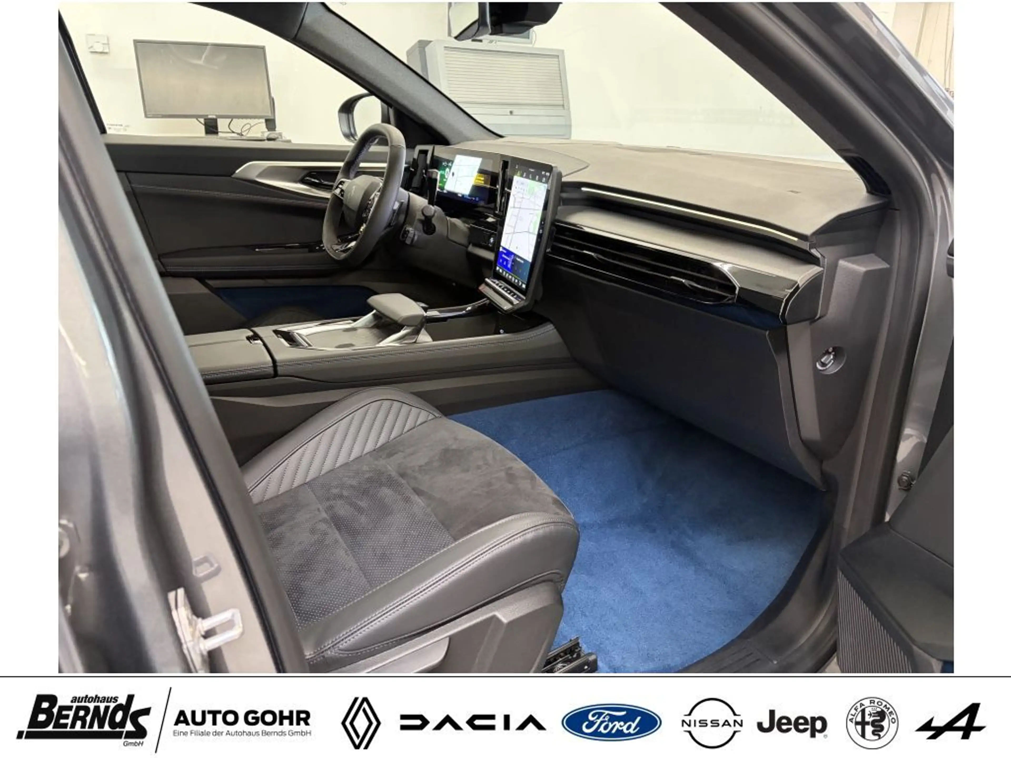 Renault Rafale E-Tech Plug-in Hybrid 300 4x4 Esprit Alpine AUTOM. — photo 5