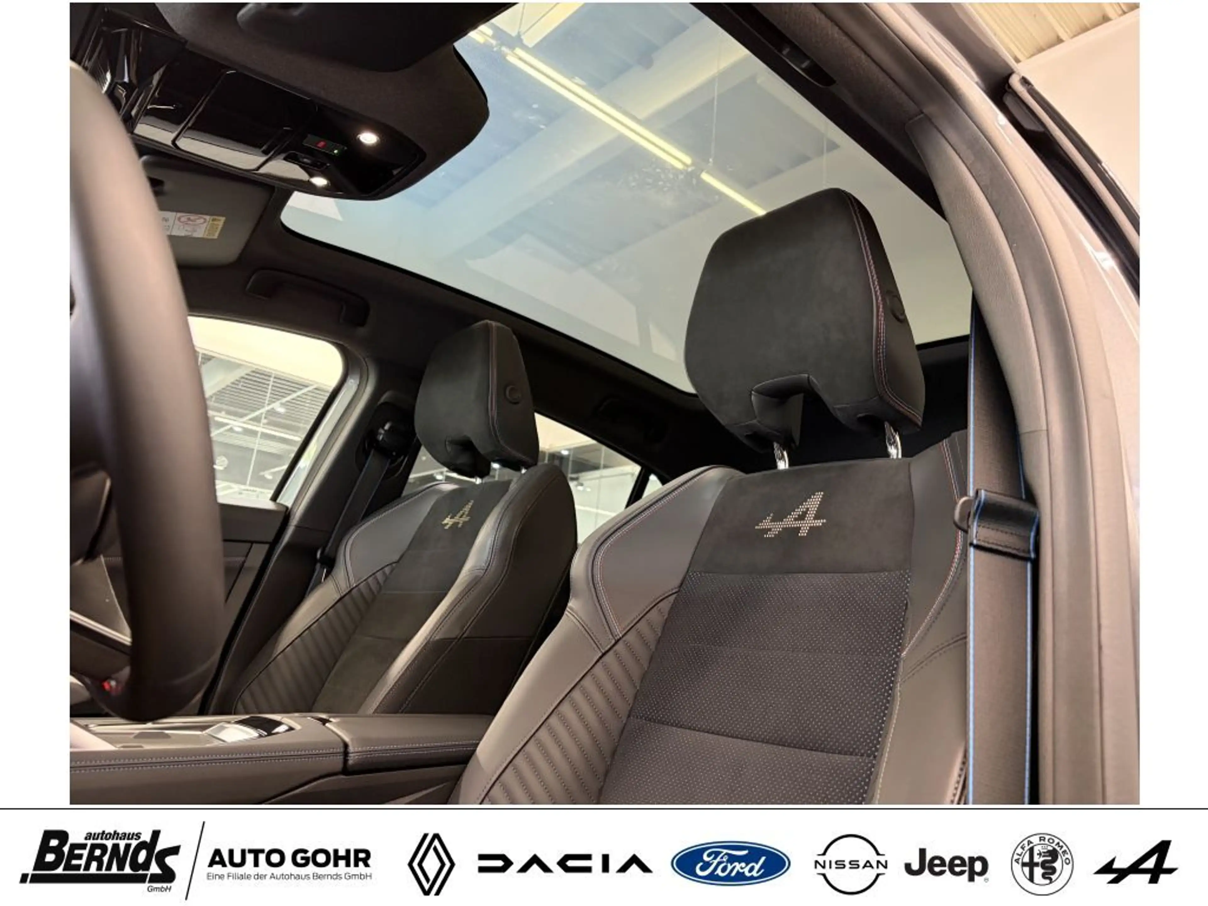 Renault Rafale E-Tech Plug-in Hybrid 300 4x4 Esprit Alpine AUTOM. — photo 14