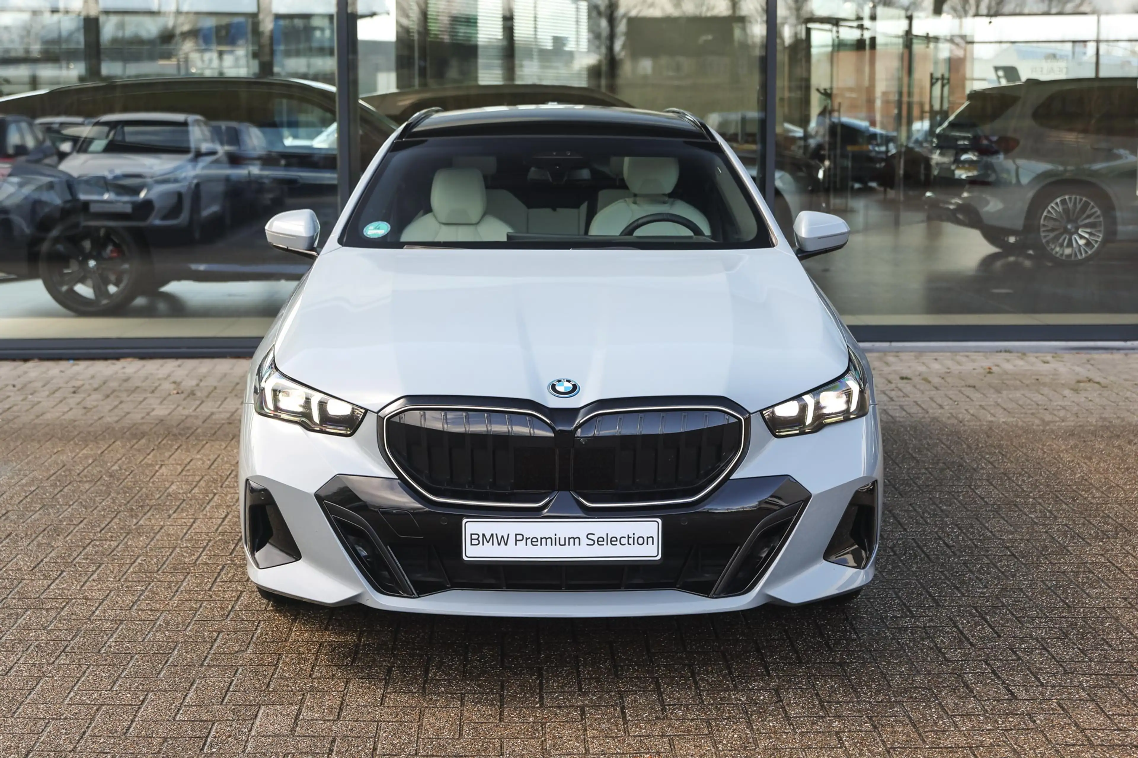 BMW 550 5 Serie Touring 550e xDrive M Sport Automaat / Pan — photo 5