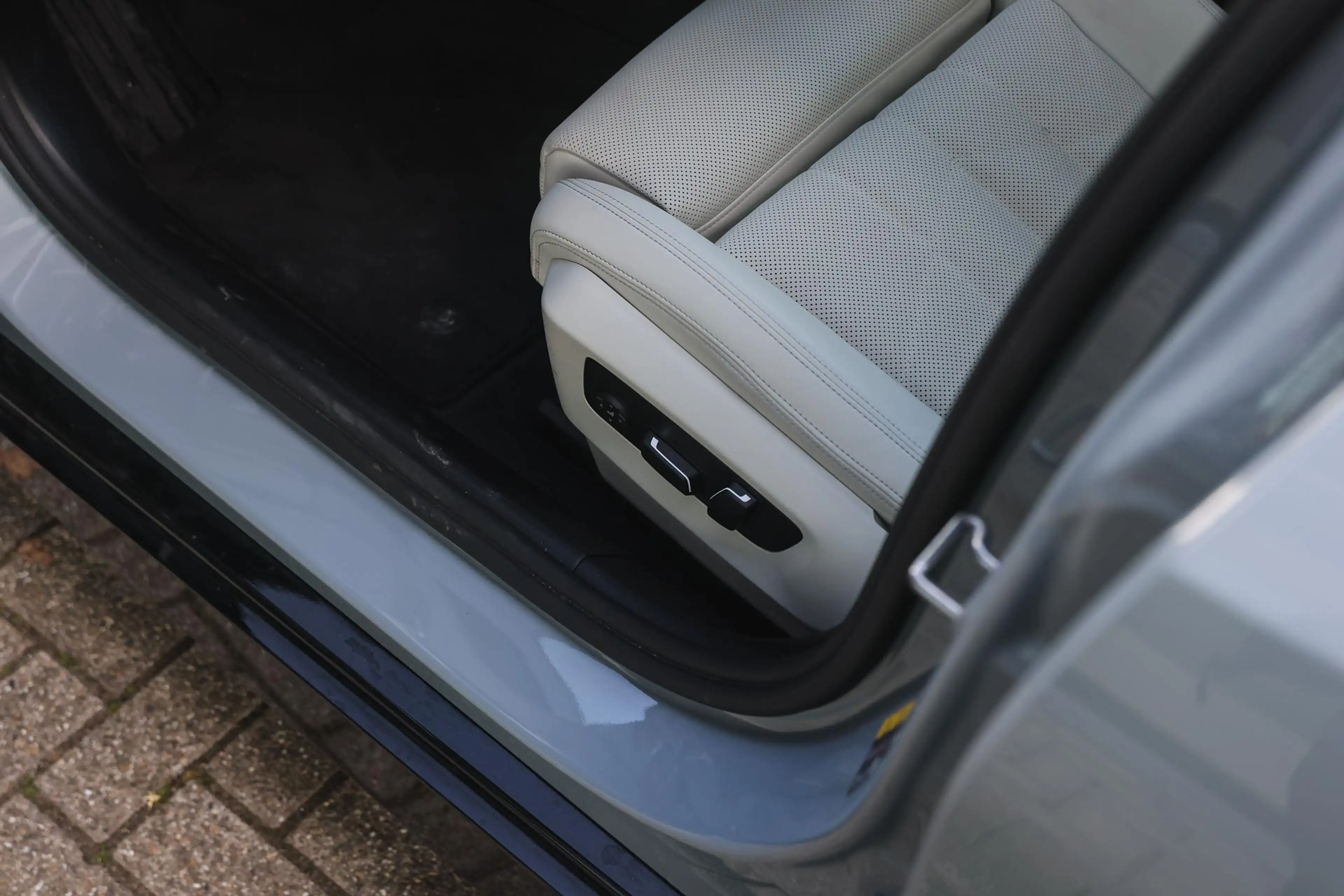 BMW 550 5 Serie Touring 550e xDrive M Sport Automaat / Pan — photo 12