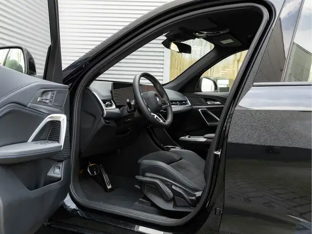 BMW X1 view 14