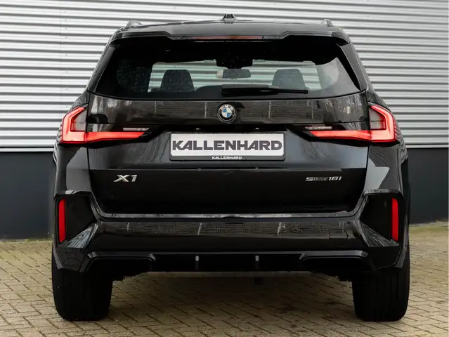 BMW X1 view 5