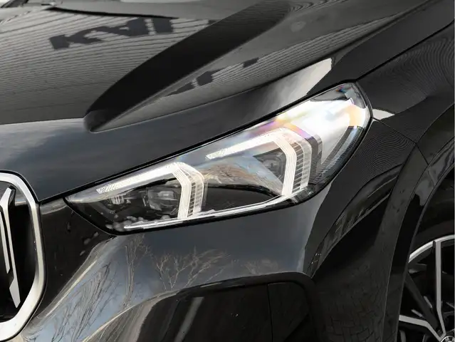BMW X1 view 8
