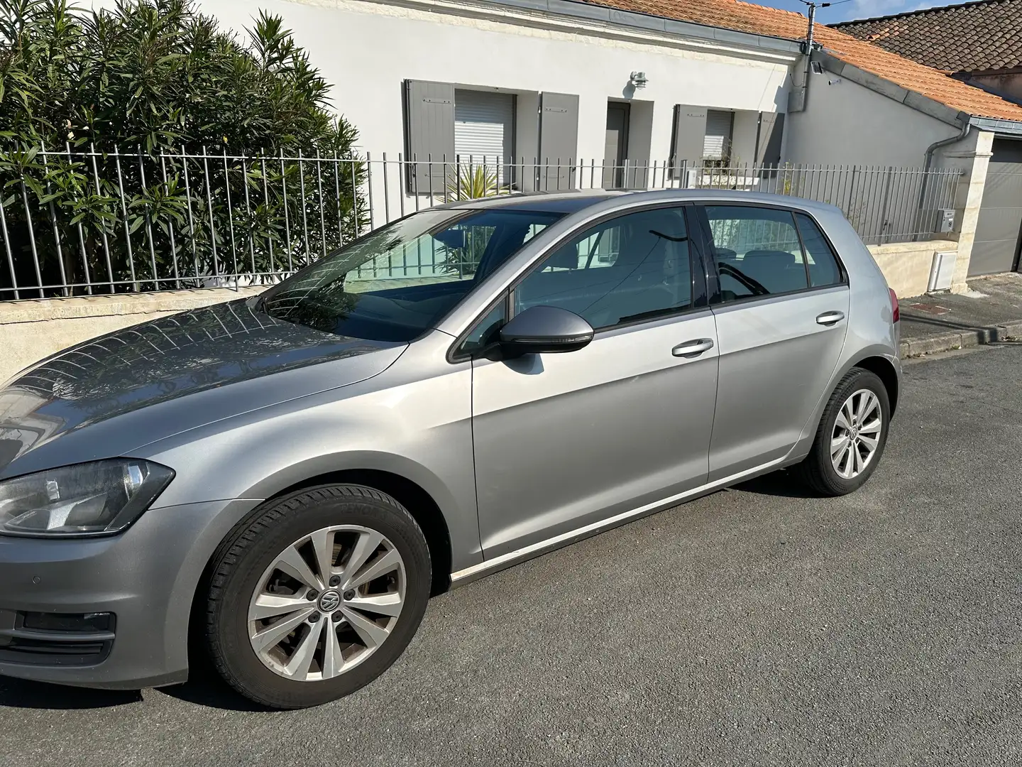 Volkswagen Golf Golf 1.6 TDI 105 BlueMotion 5 portes Argent - 2