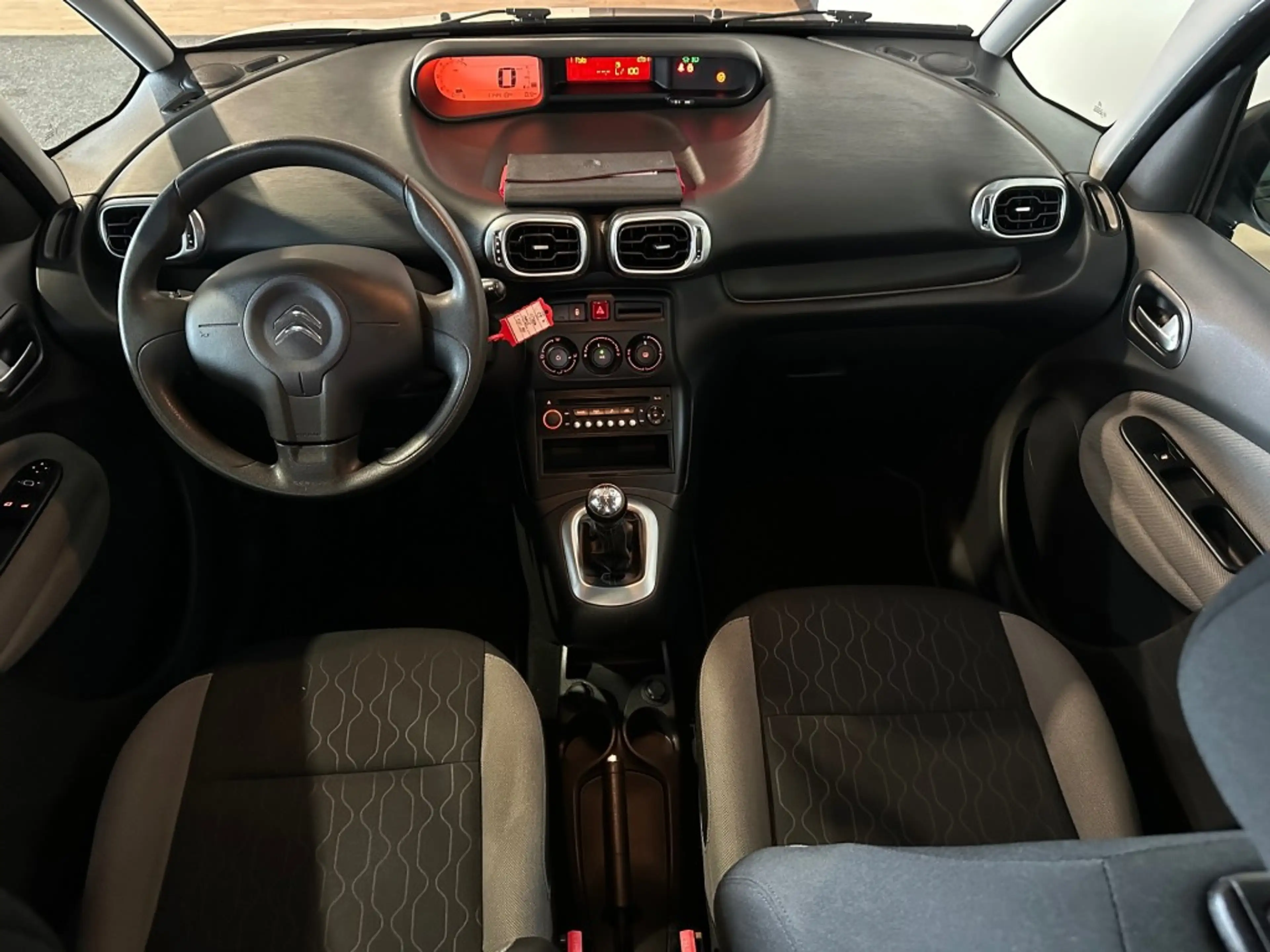 Citroen C3 Picasso 1.4 VTI TENDANCE l NAP l AIRCO l CRUISE l TREKHAAK — photo 2