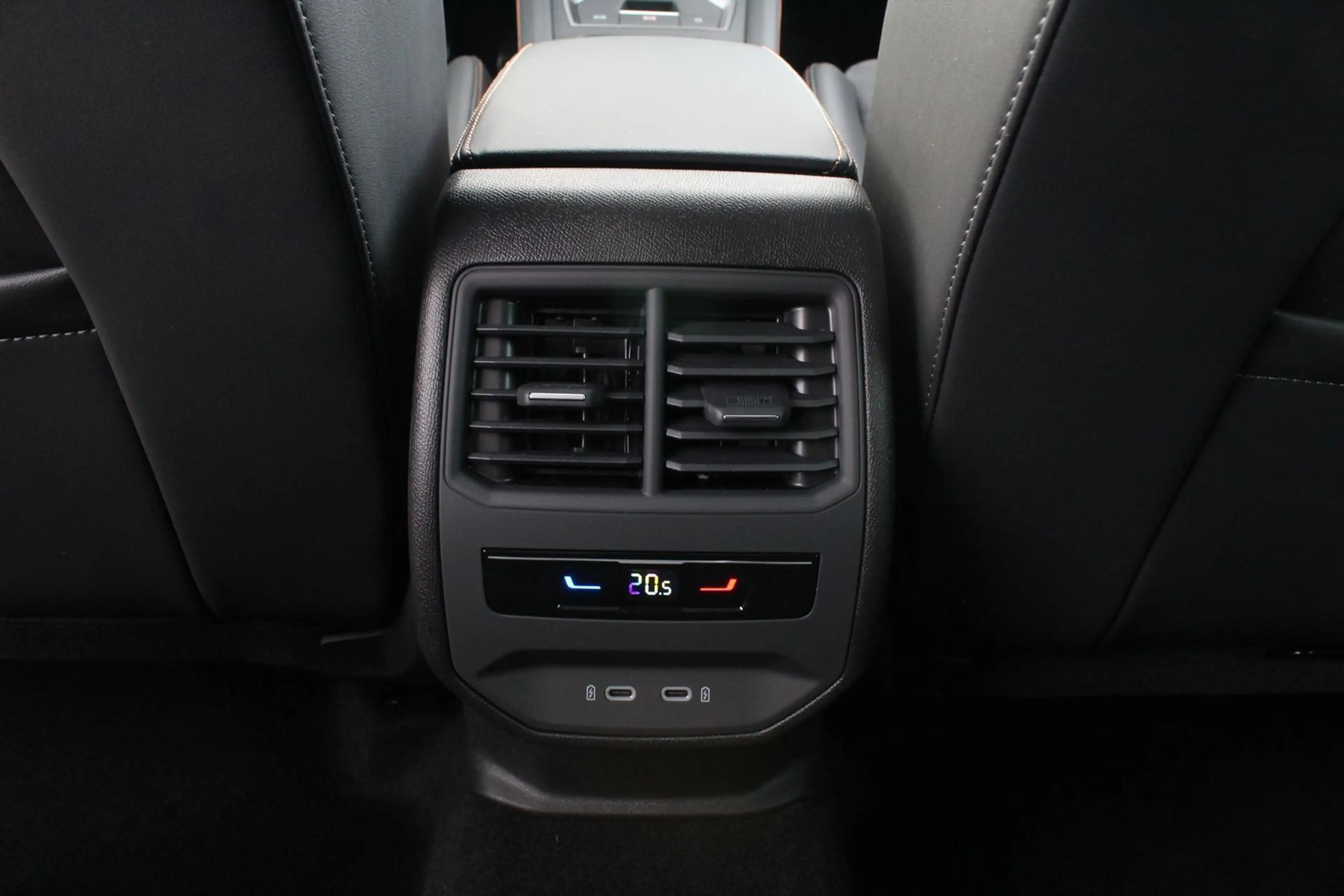 CUPRA Formentor VZ5 360°+Sennheiser+Matrix-LED+SHZ+... — photo 11