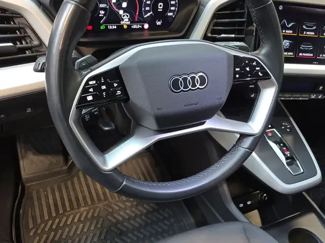 Audi Q4 e-tron view 9