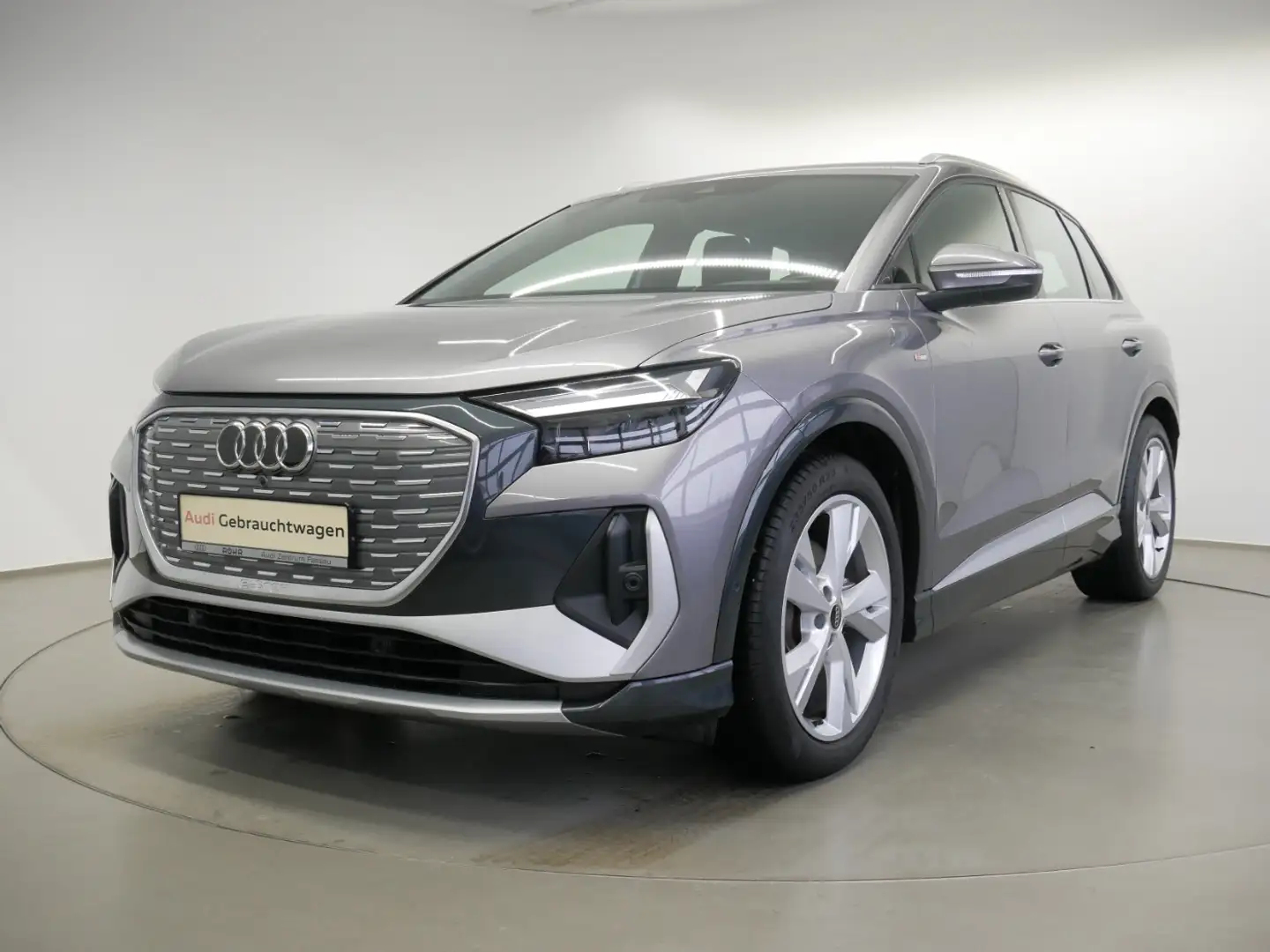 Audi Q4 e-tron Q4 35 e-tron S line LED HEAD-UP virt. Cock.+ NAVI+ Grigio - 2