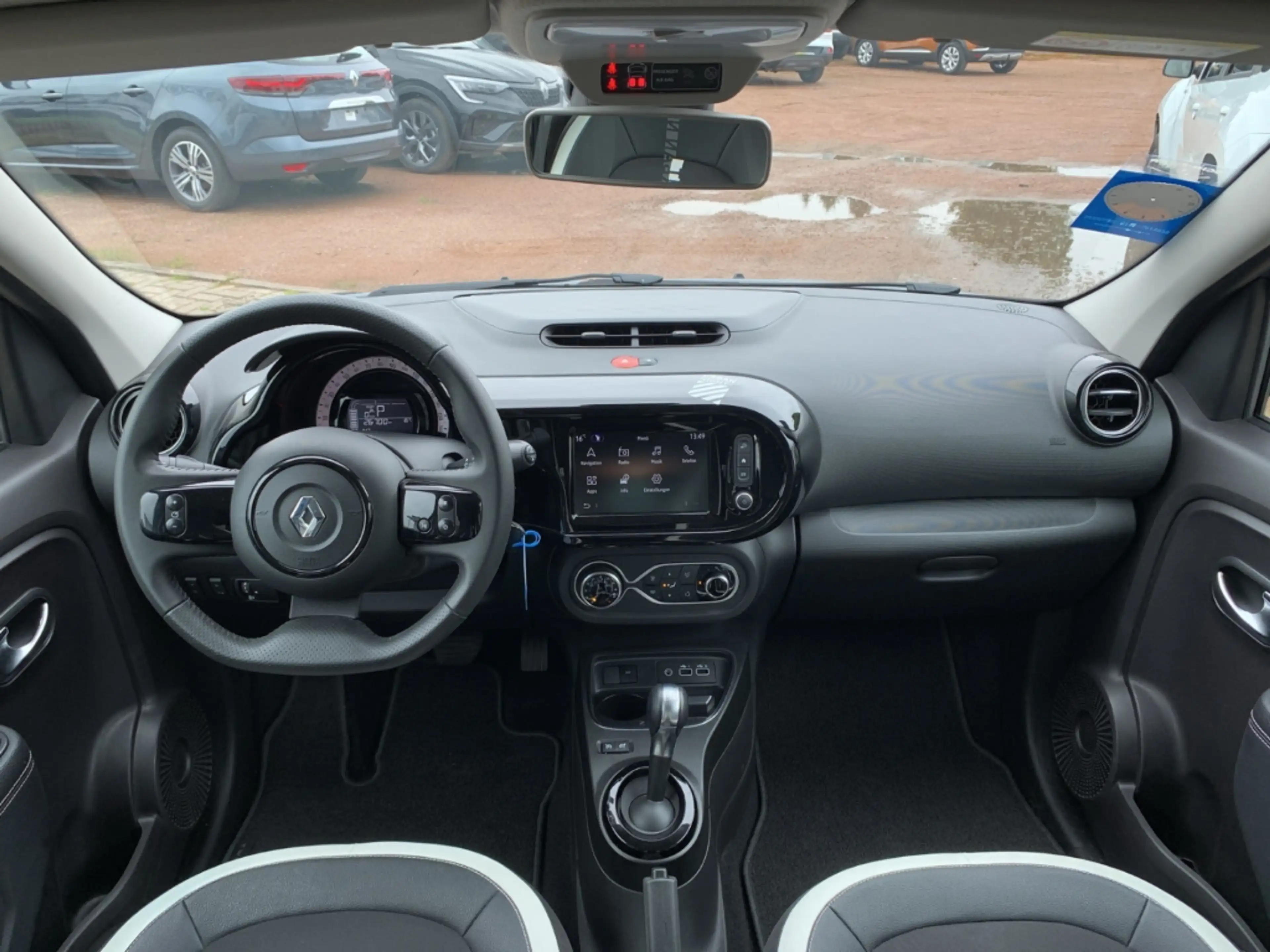 Renault Twingo E-TECH URBAN NIGHT Urban Night RFK,NAVI,SHZ — photo 14