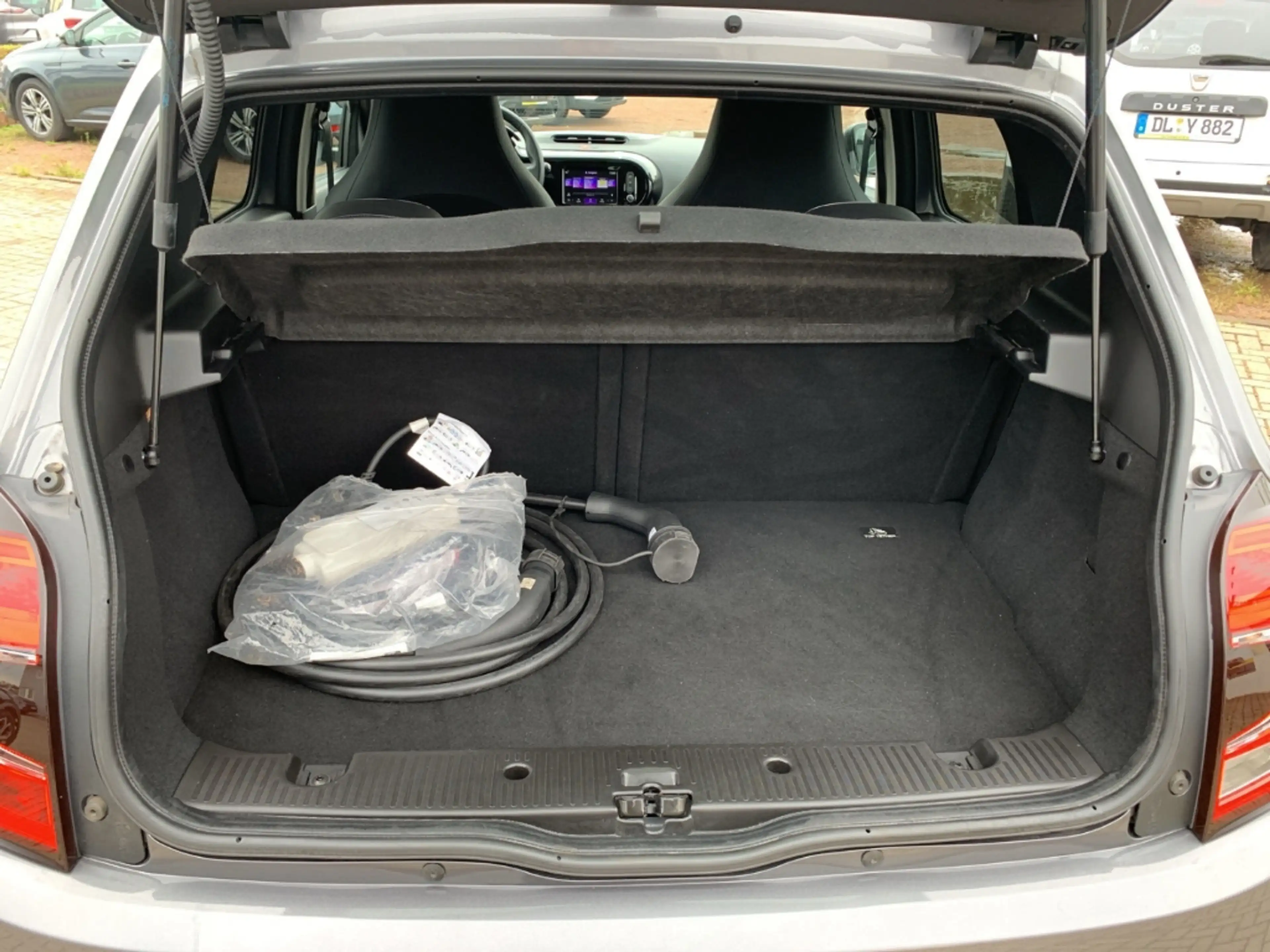 Renault Twingo E-TECH URBAN NIGHT Urban Night RFK,NAVI,SHZ — photo 12