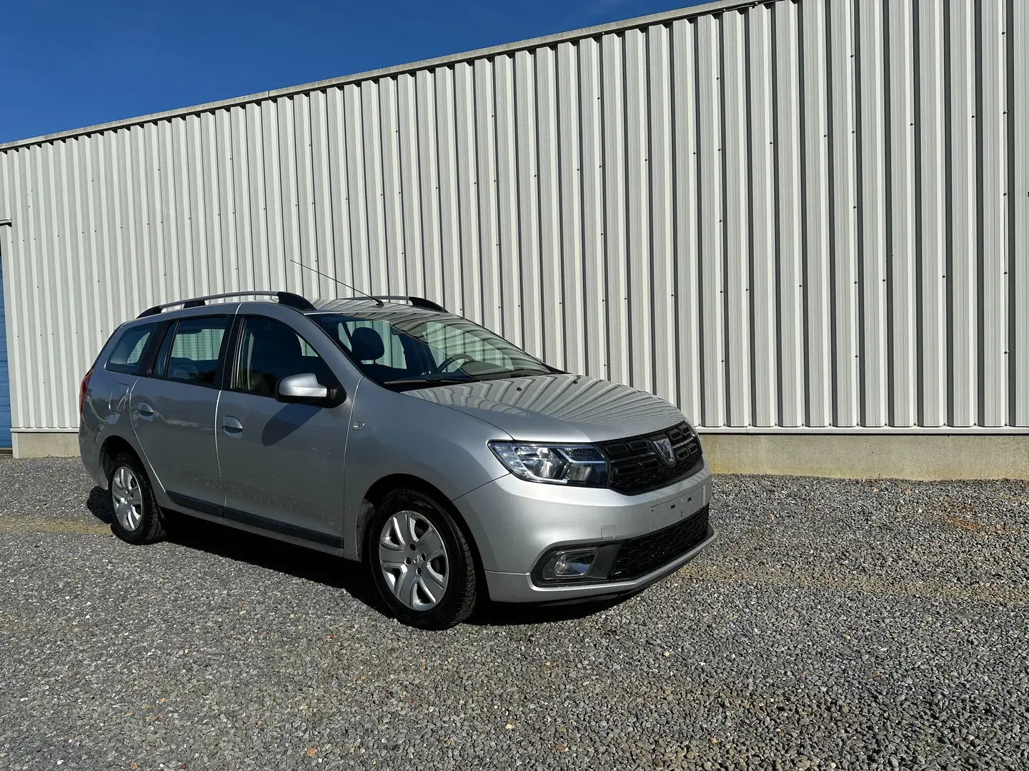 Dacia Logan break MCV TCe 90 met 1 jaar garantie en Car-Pass Plateado - 1