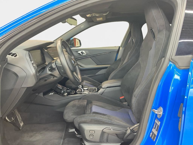 BMW 218 M Sport — photo 10