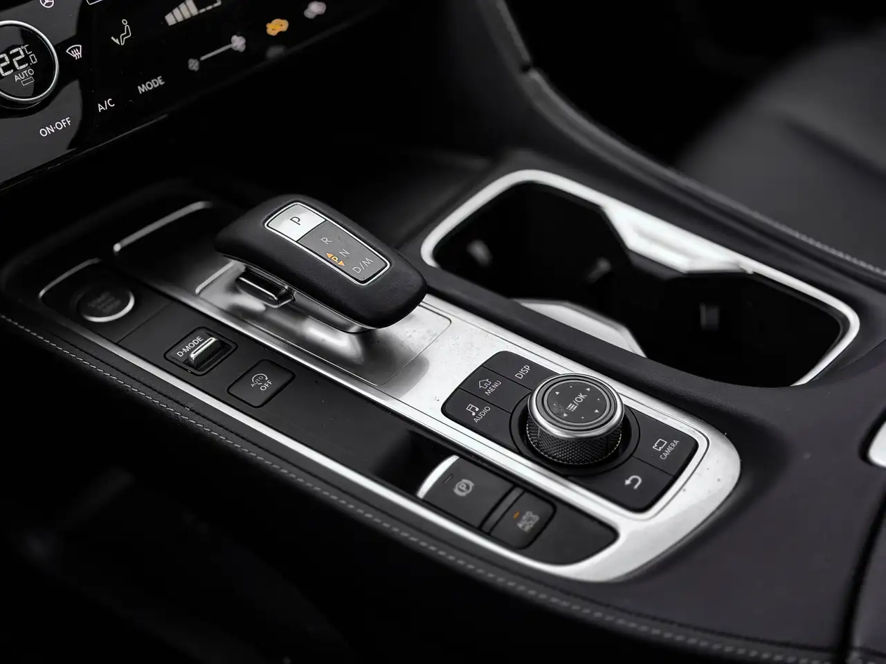 Infiniti QX60 снимка Infiniti QX60