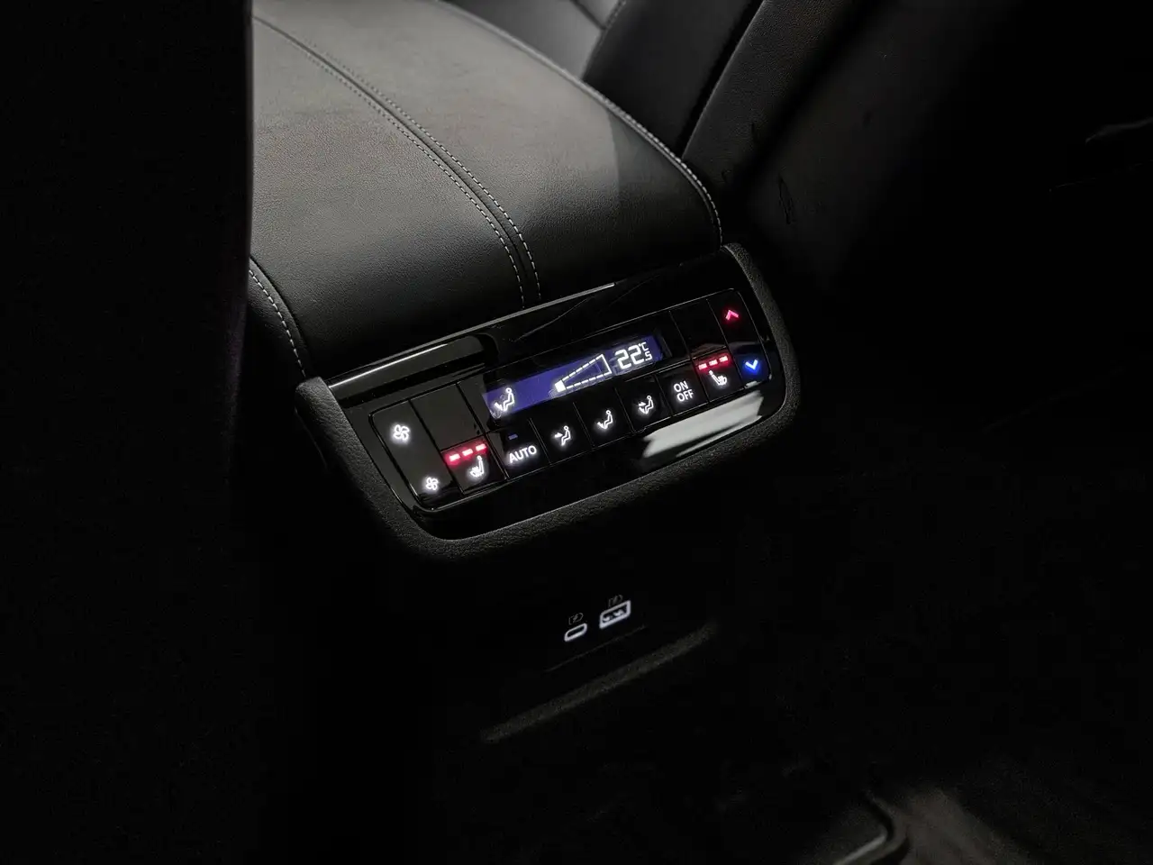 Infiniti QX60 снимка Infiniti QX60