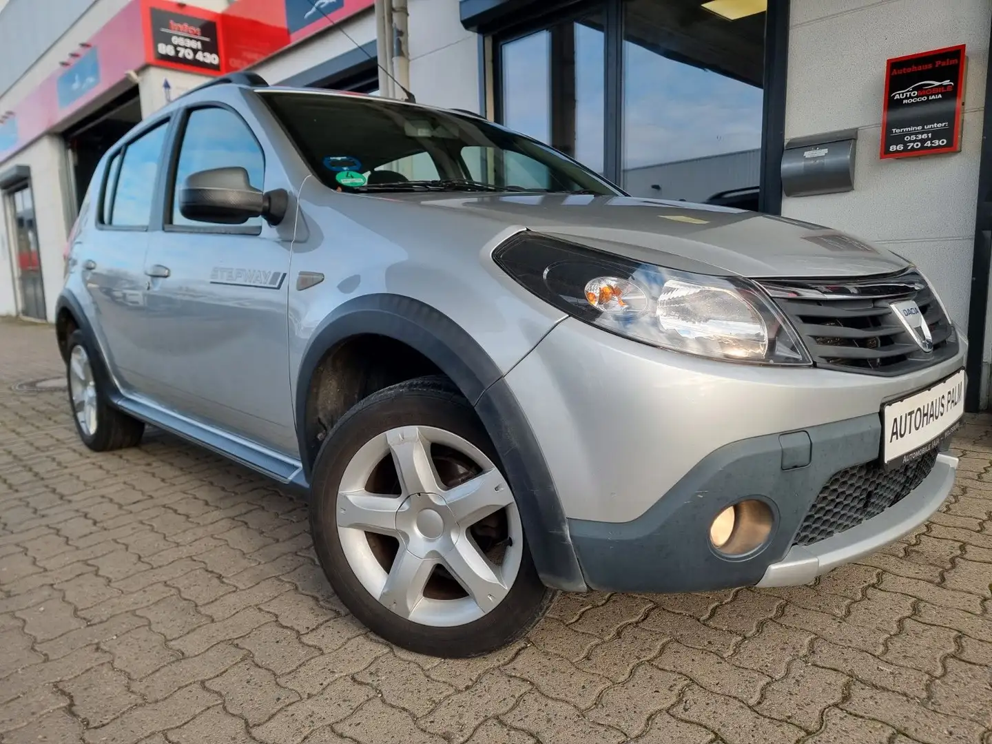 Dacia Sandero 1.6 Stepway / neue Allwettreifen/HU Neu Zilver - 1
