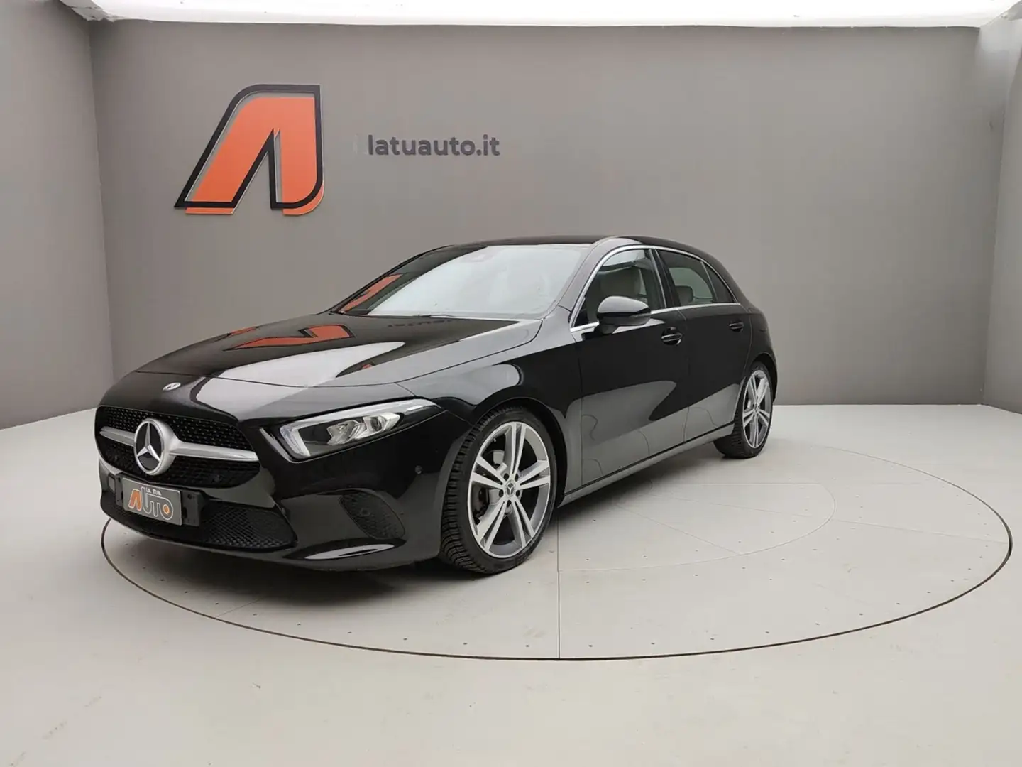 Mercedes-Benz A 180 A 180 D 116CV SPORT AUTO Siyah - 1