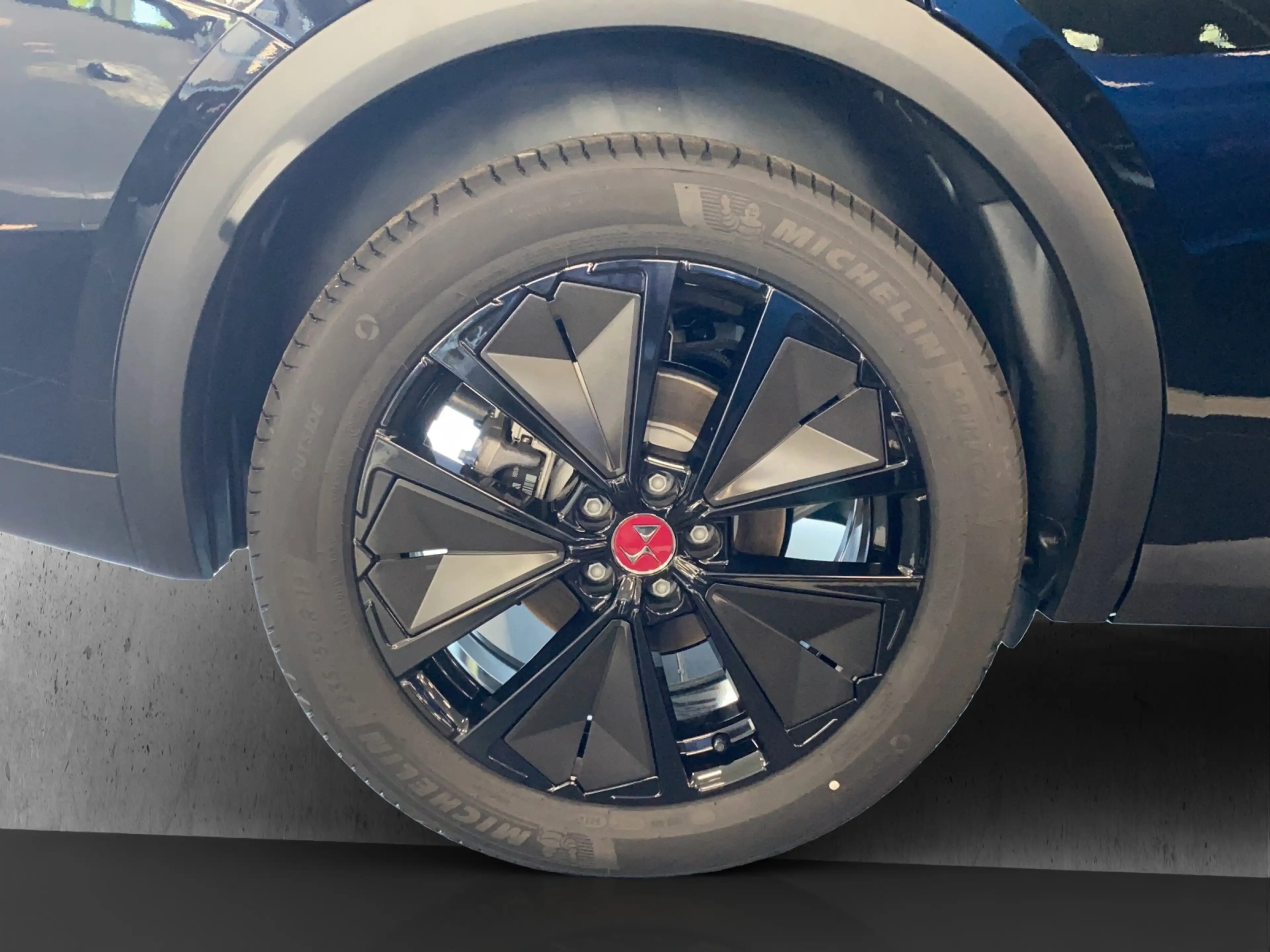 DS Automobiles DS 7 E-Tense 225 Perfomance Line+ LED, PDC, ACC — photo 15