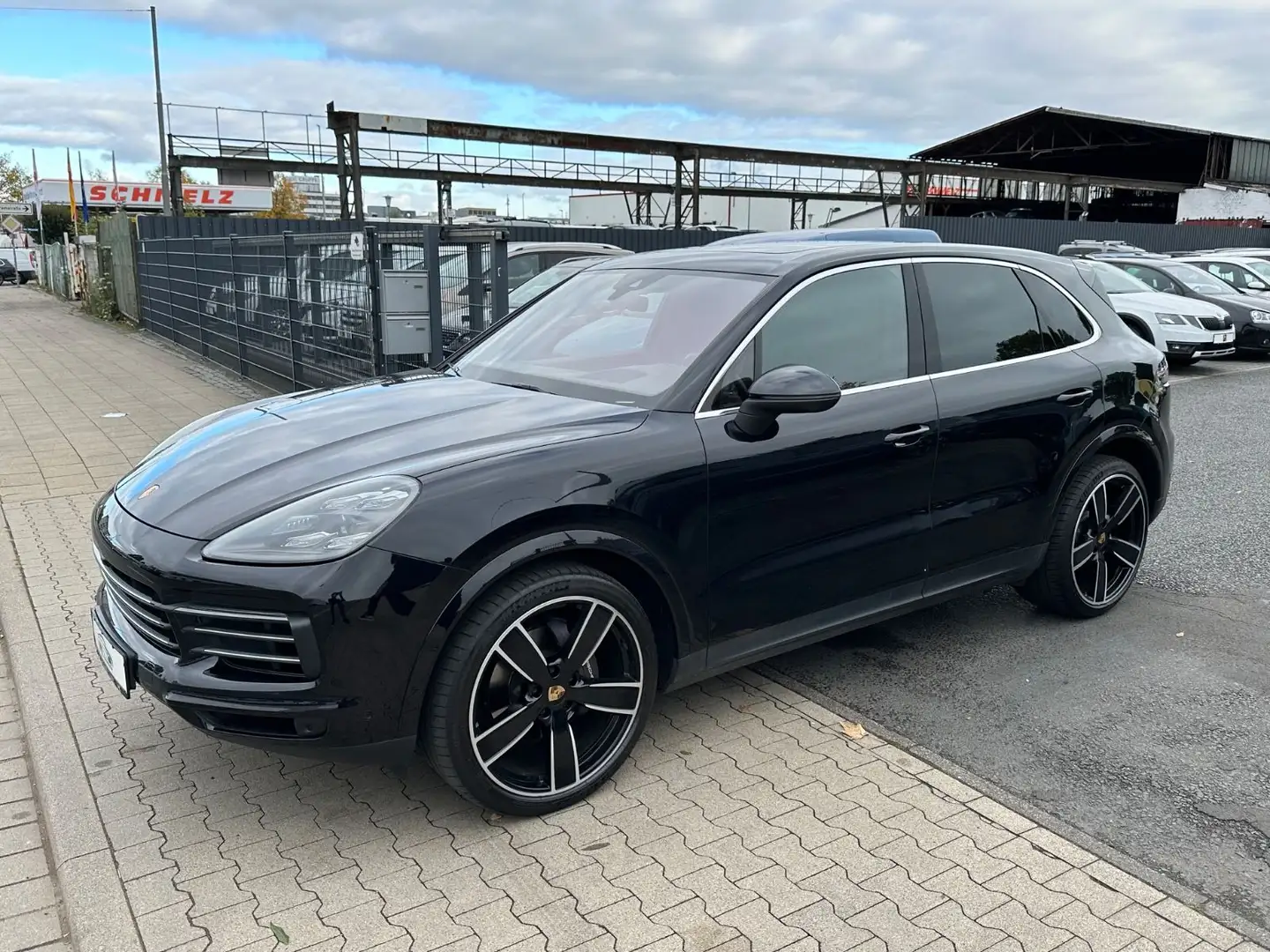 Porsche Cayenne V6 Pano./360°/Luft/HuD/Key-Less/Approved Noir - 1