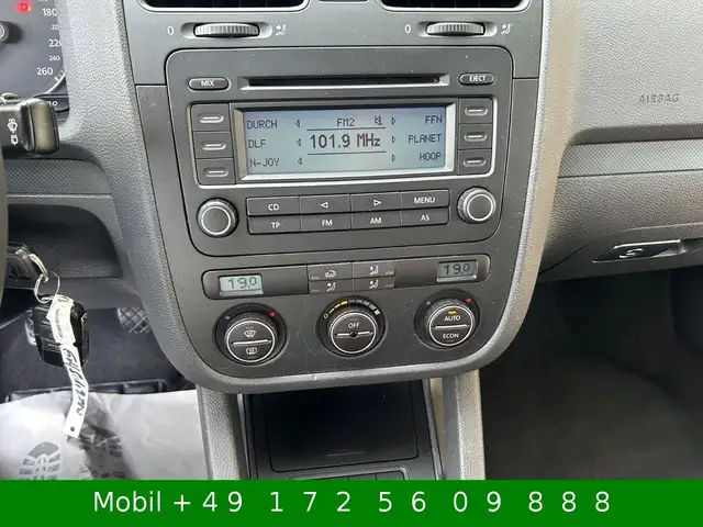 Volkswagen Golf view 14