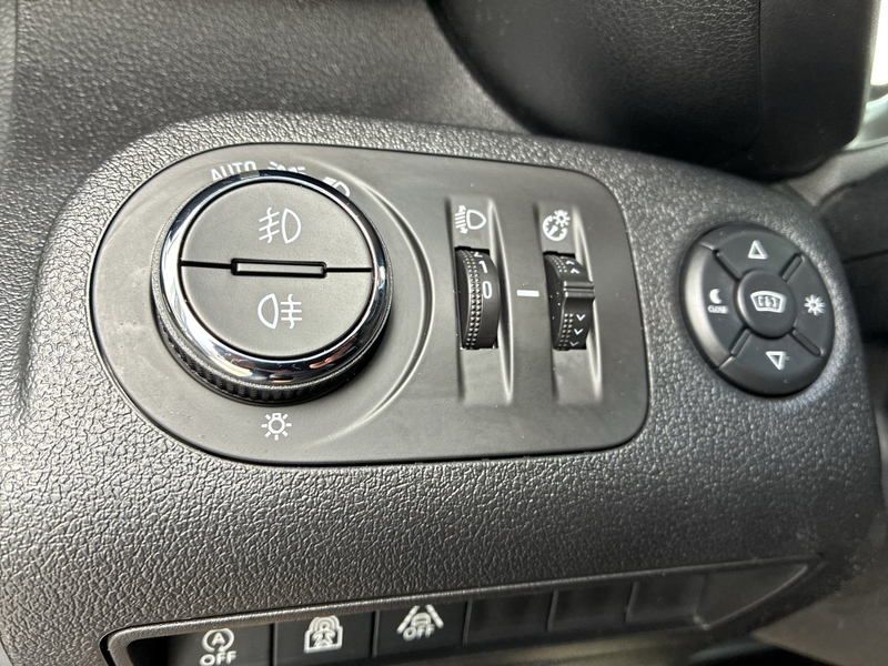 Opel Combo Life 1,5 CDTI BlueInj. L L1H1 Cool & Sound S/S — photo 41