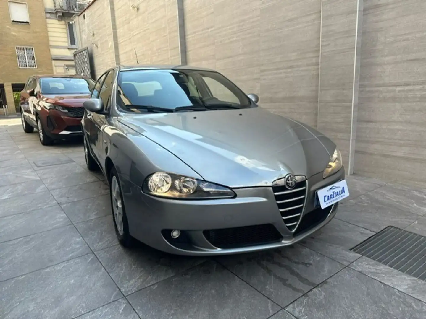 Alfa Romeo 147 1.6 16V TS (105) 5 porte Progression Grigio - 1