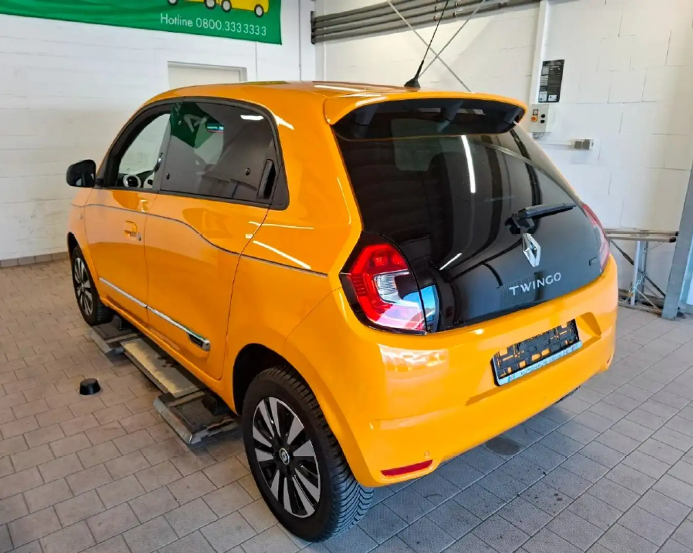 Renault Twingo E-TECH  Navi*Klima*Sitzheizung*Rückfahrcam Gelb - 2