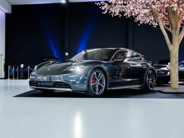 Porsche Taycan view 3