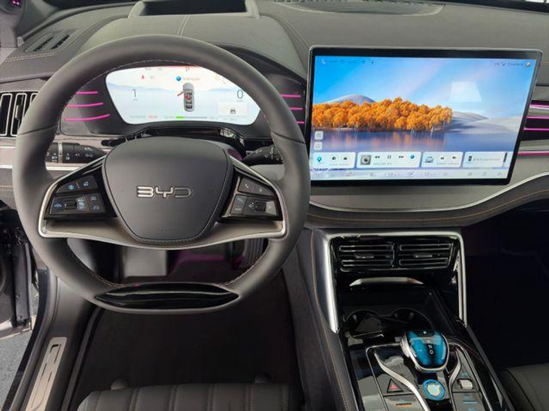 BYD Tang NEW EV-NL 4WD/PANO/HUD/21Z/360° 380 kW (517 PS... — photo 9