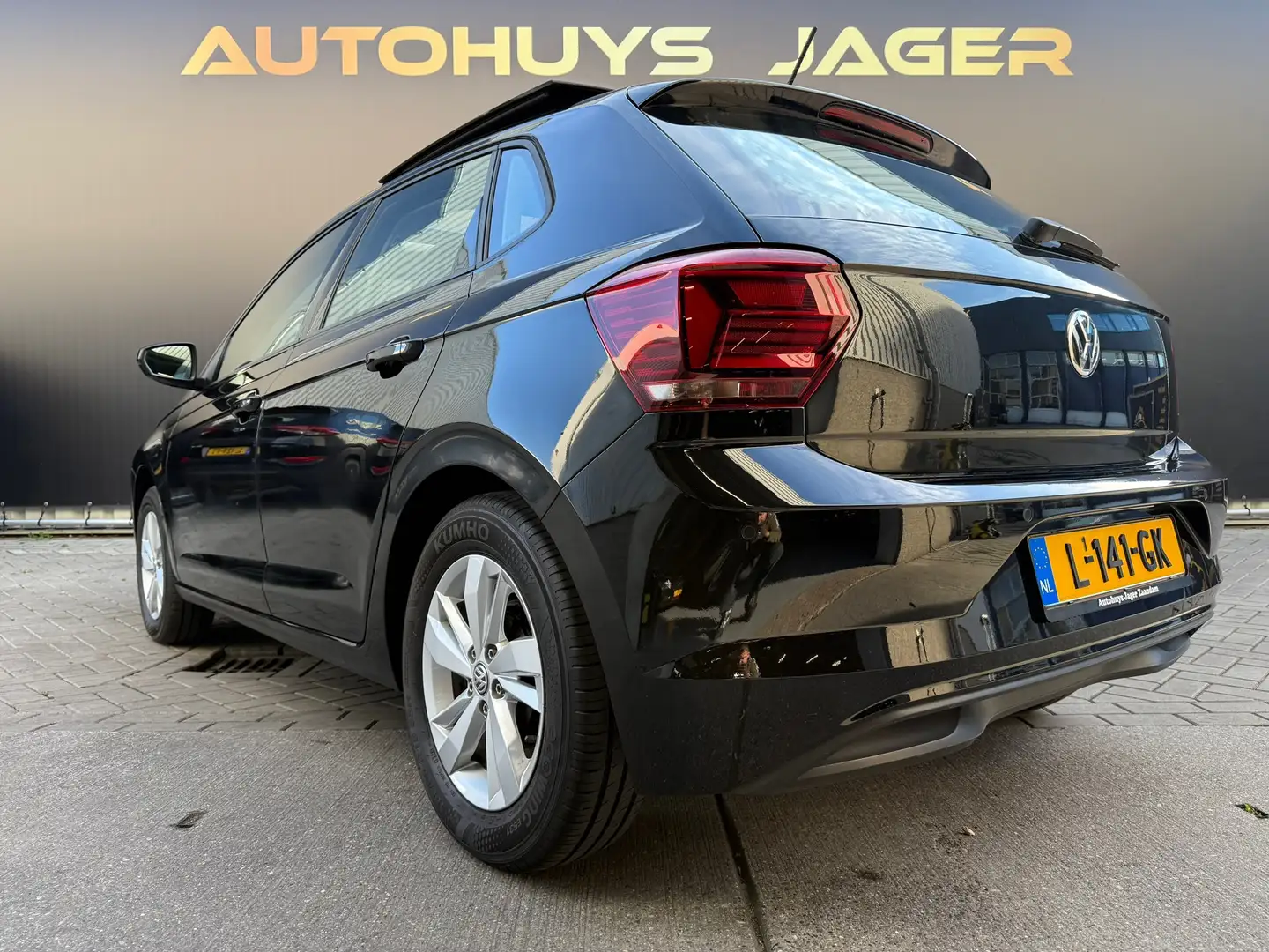 Volkswagen Polo 1.0 MPI Beats|Panoramadak|Parkeersensoren voor+Ach Schwarz - 2