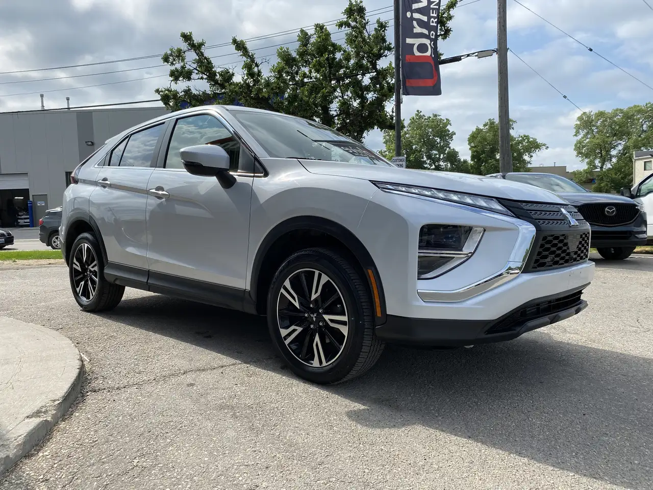 Mitsubishi Eclipse Cross снимка Mitsubishi Eclipse Cross