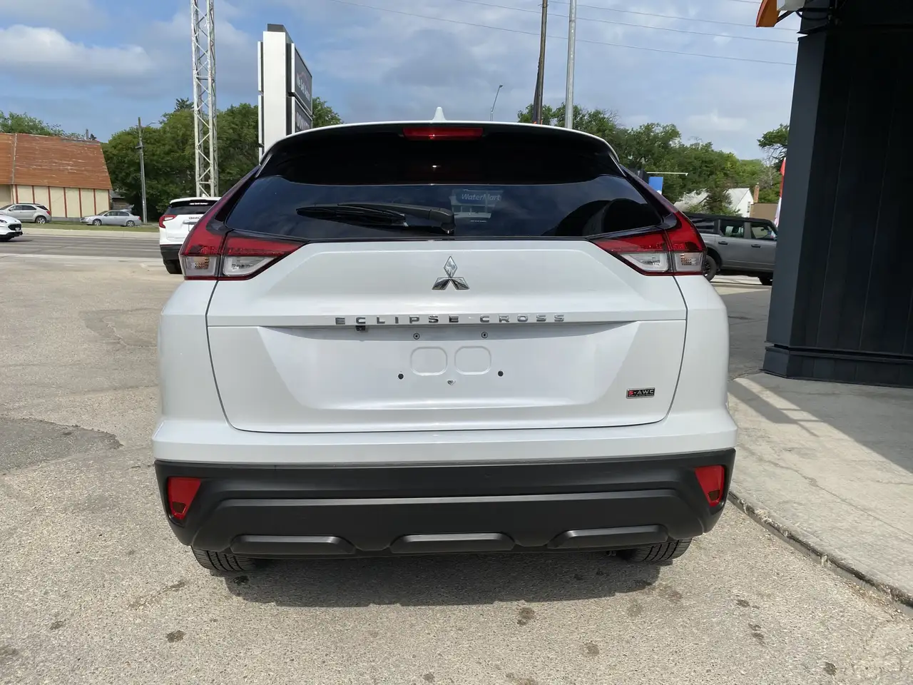 Mitsubishi Eclipse Cross снимка Mitsubishi Eclipse Cross