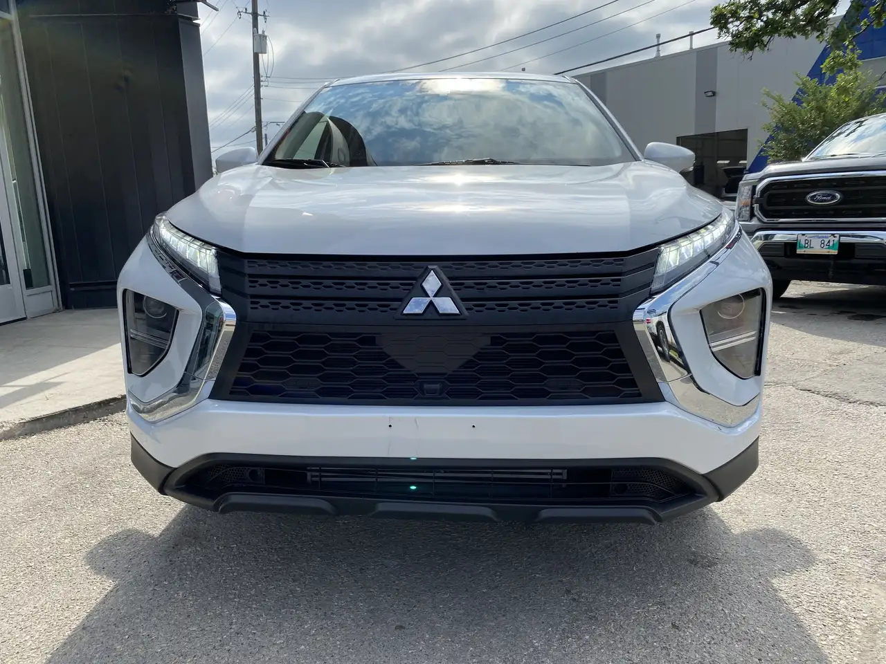 Mitsubishi Eclipse Cross снимка Mitsubishi Eclipse Cross