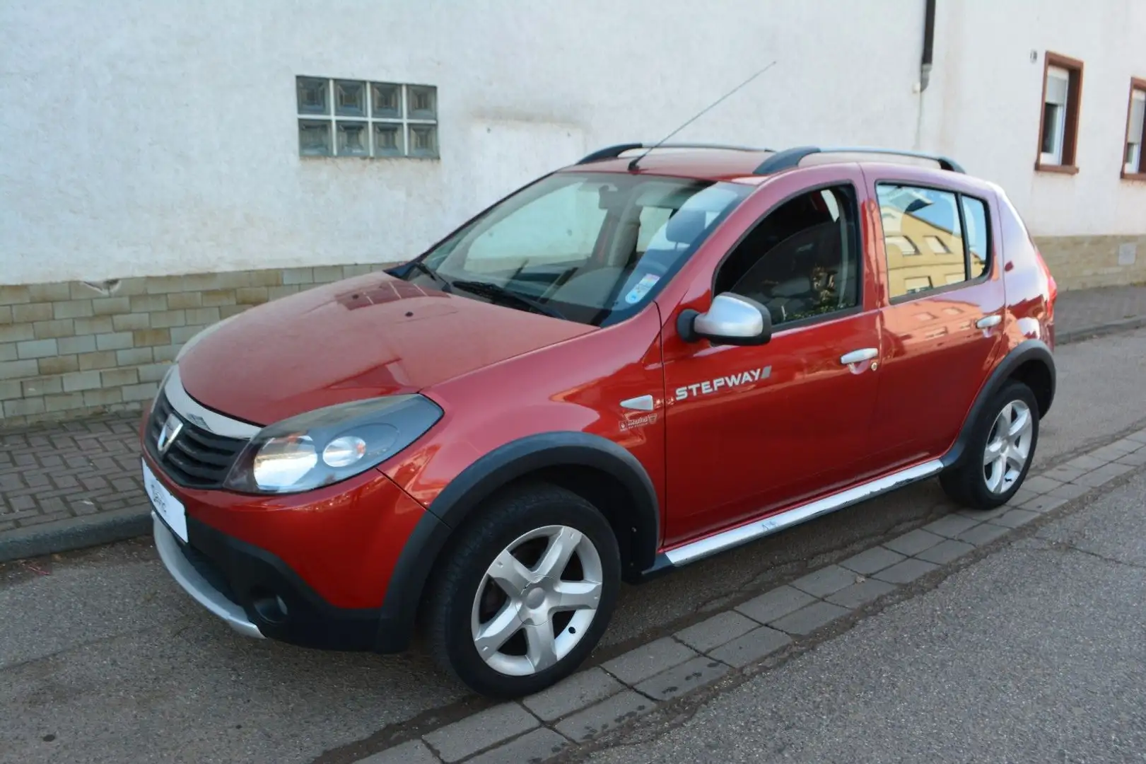 Dacia Sandero Stepway 1.6 Klima Rouge - 1