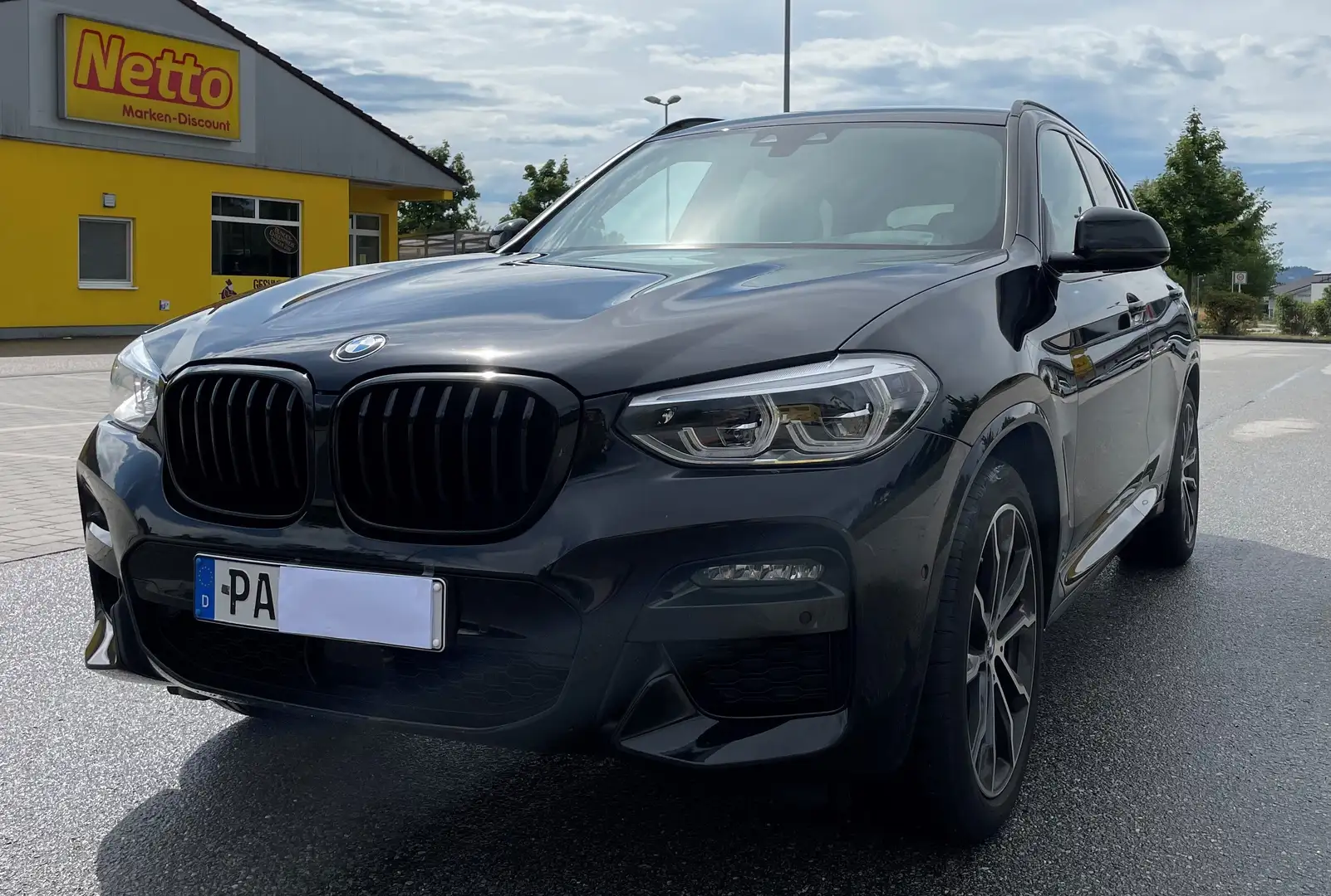 BMW X3 M X3 Diesel xDrive20d Aut. Sport Black - 2