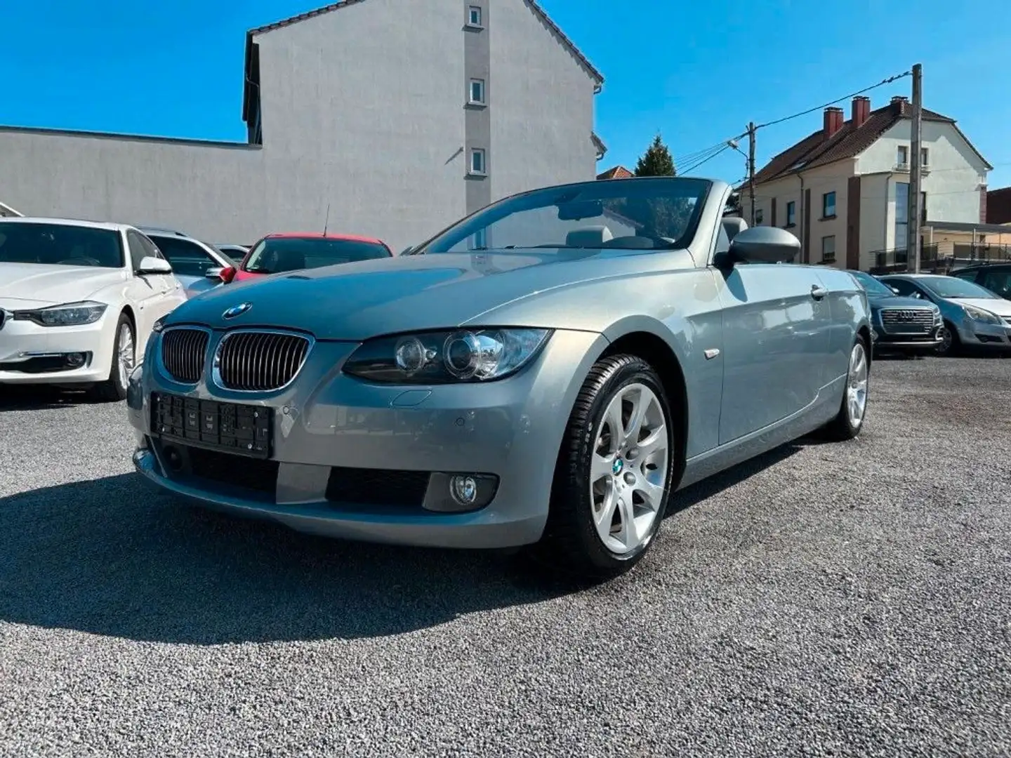 BMW 330 CARBIO AUT + LEDER + XENON + ACC Blau - 1