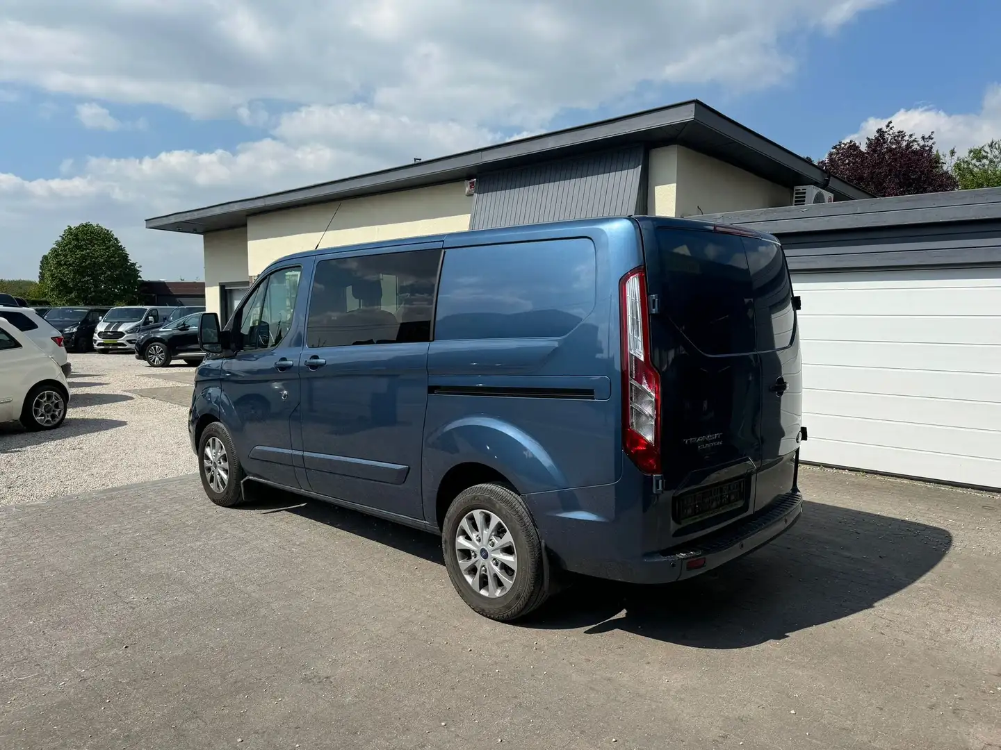 Ford Transit Custom LIMITED * 130PK * AUT * DUB CAB * CAMERA* 27000KM! Blauw - 2