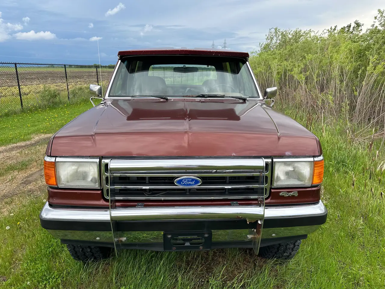 Ford Bronco photo Ford Bronco