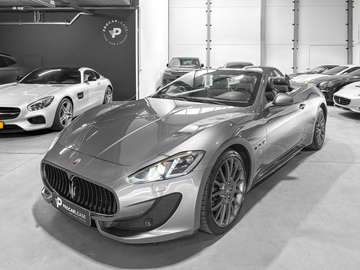 Maserati GranCabrio Sport 4.7 V8 - Gris métallisé