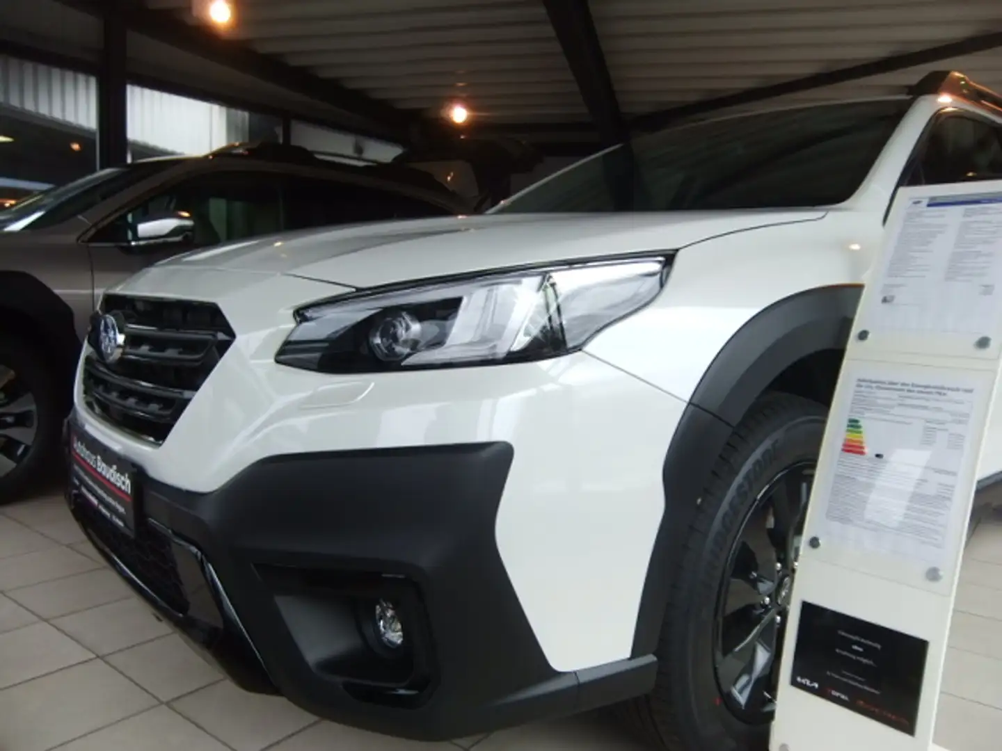 Subaru OUTBACK 2.5i Lineartronic Exclusive Cross Blanc - 1