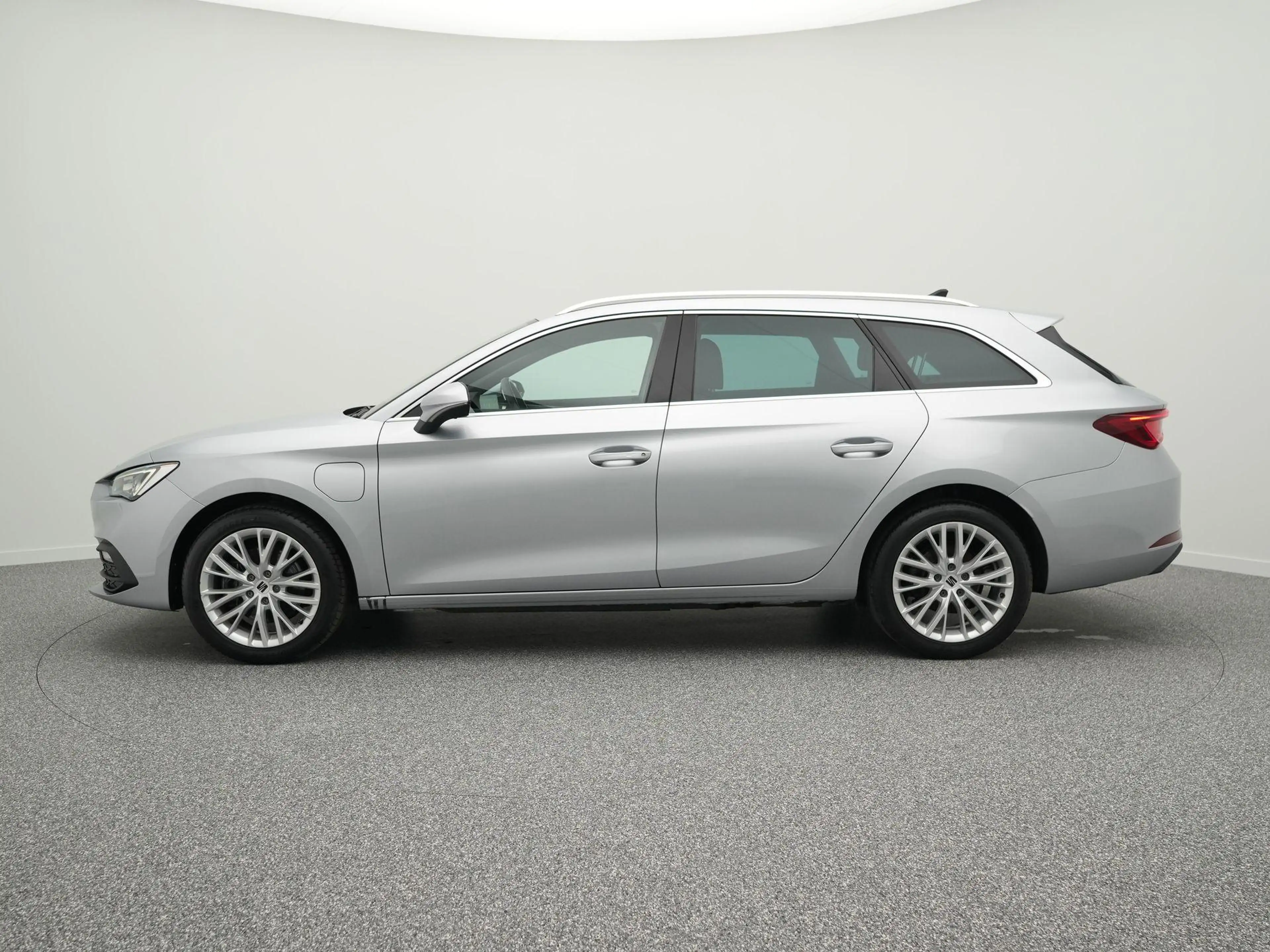 SEAT Leon e-Hybrid Sportstourer 1.4 TSI eHybrid 204pk PHEV Xcellence — photo 12