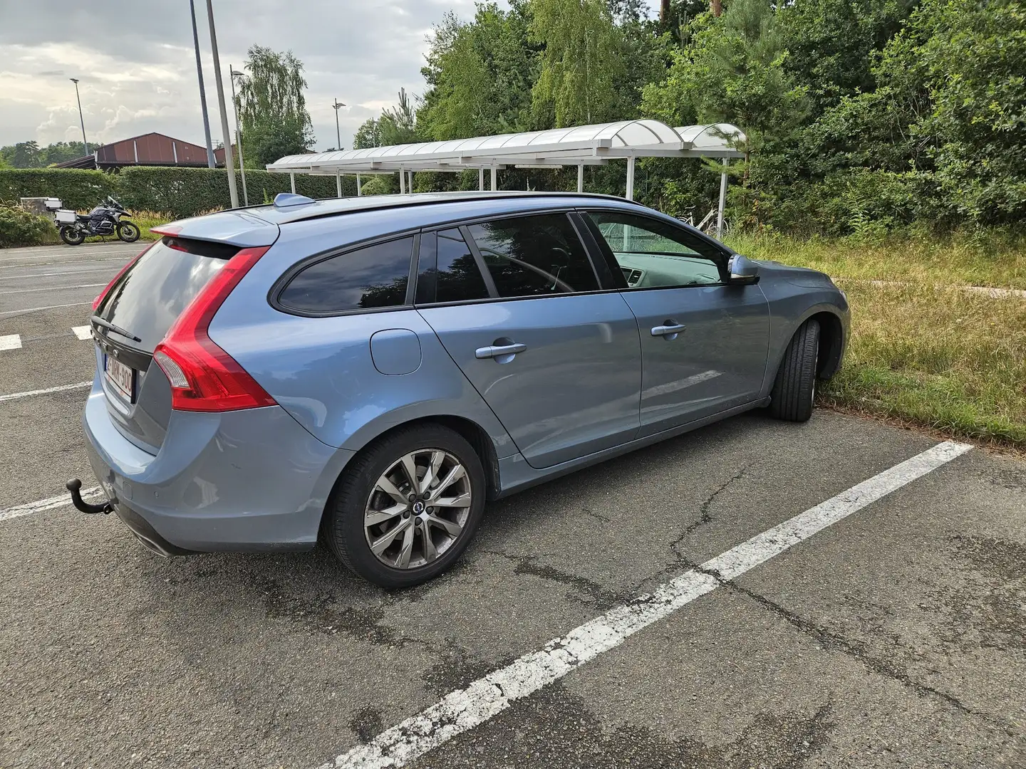 Volvo V60 D2 full option (pano, leer, trekhaak, ..) - 2