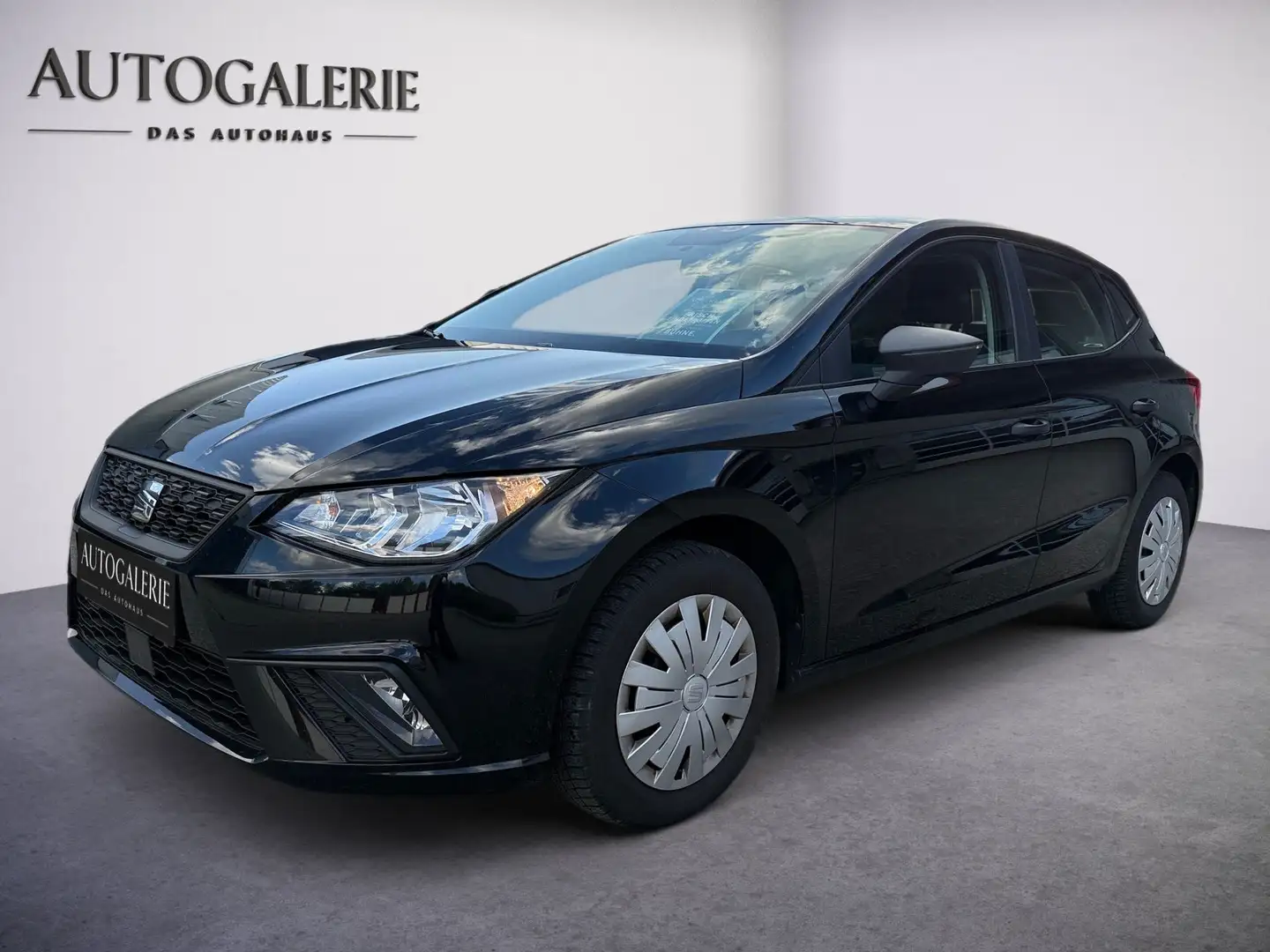 SEAT Ibiza Reference Schwarz - 1