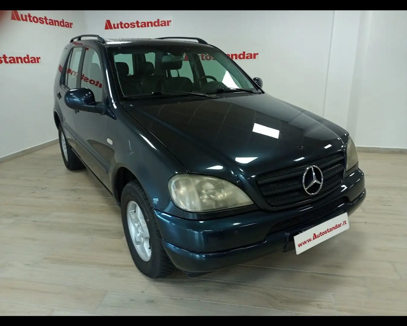 Mercedes-Benz ML 270 ML 270 turbodiesel cat CDI Чорний - 1