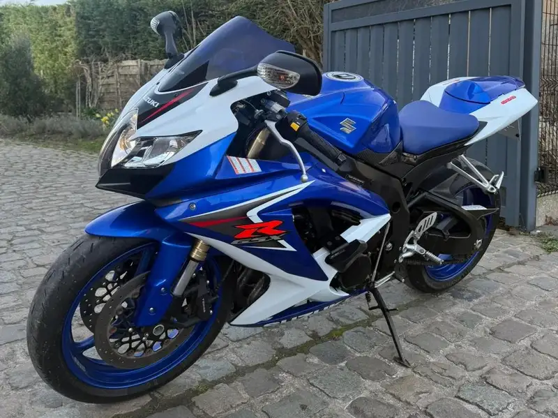 Suzuki GSX-R 600 - foto 5