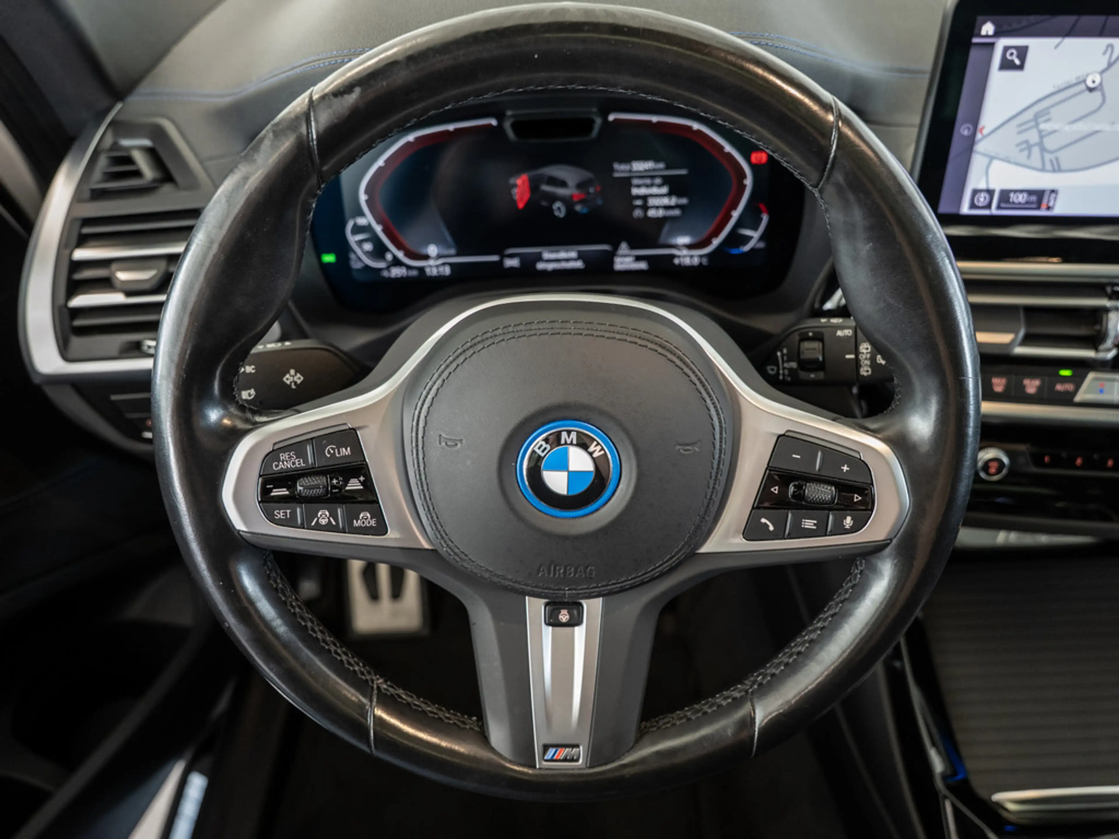 BMW iX3 Impressive PANO AHK HUD 360° LASER LED — photo 14