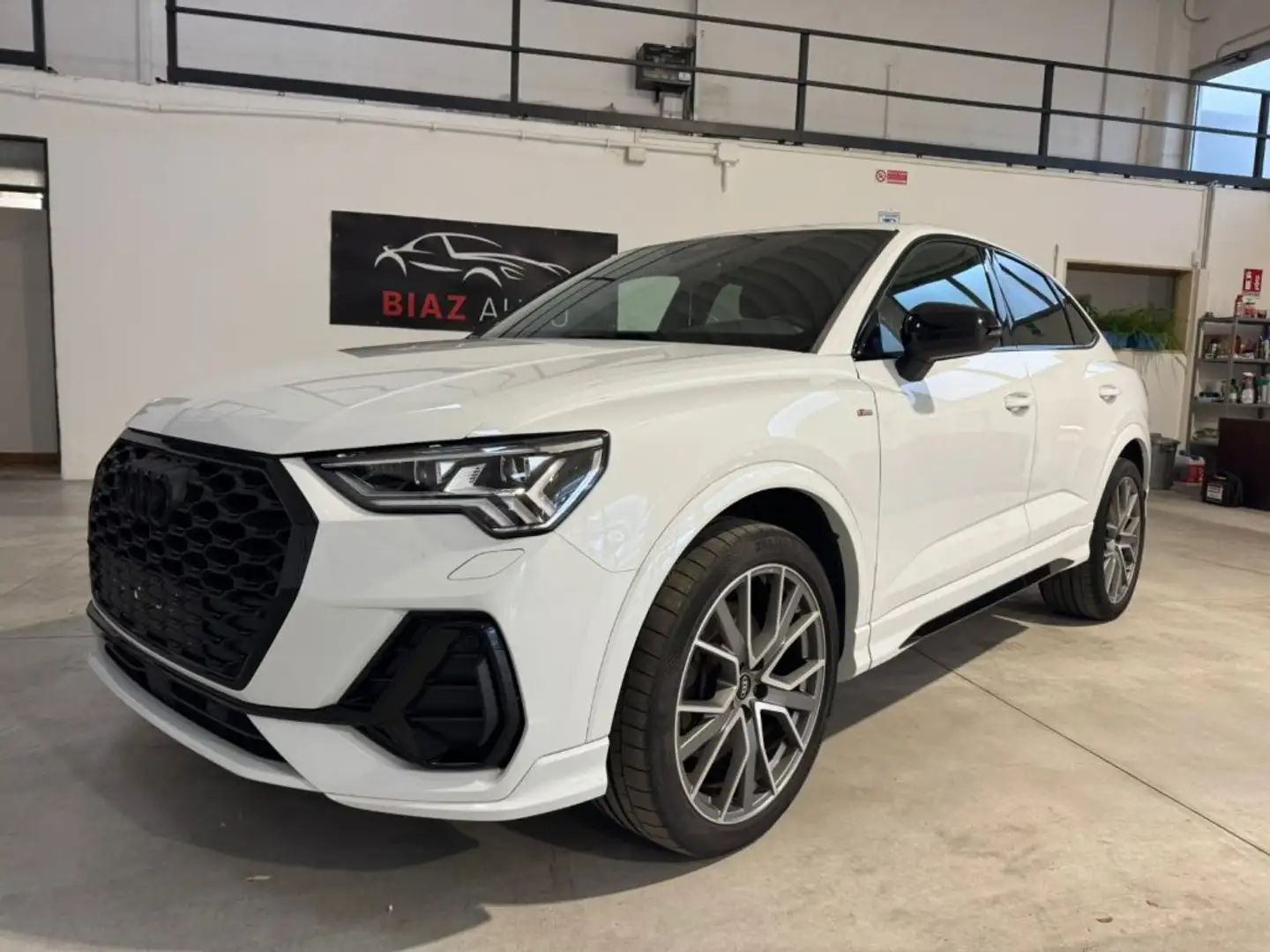 Audi Q3 SPB 40 TDI S tronic quattro edition Blanco - 1