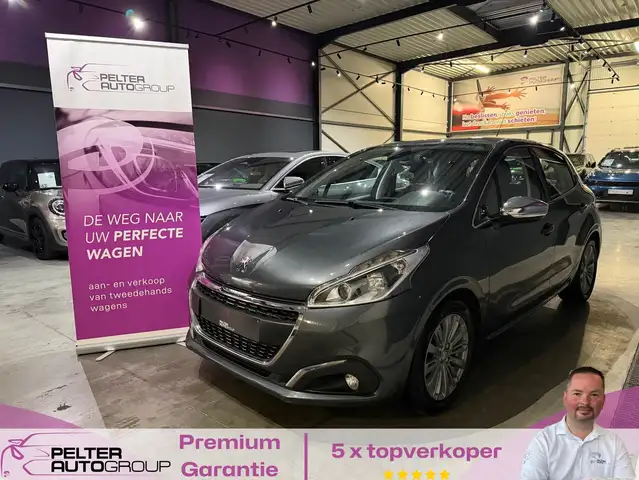 Peugeot 208 1.2i Automaat Allure Navi 110Pk
